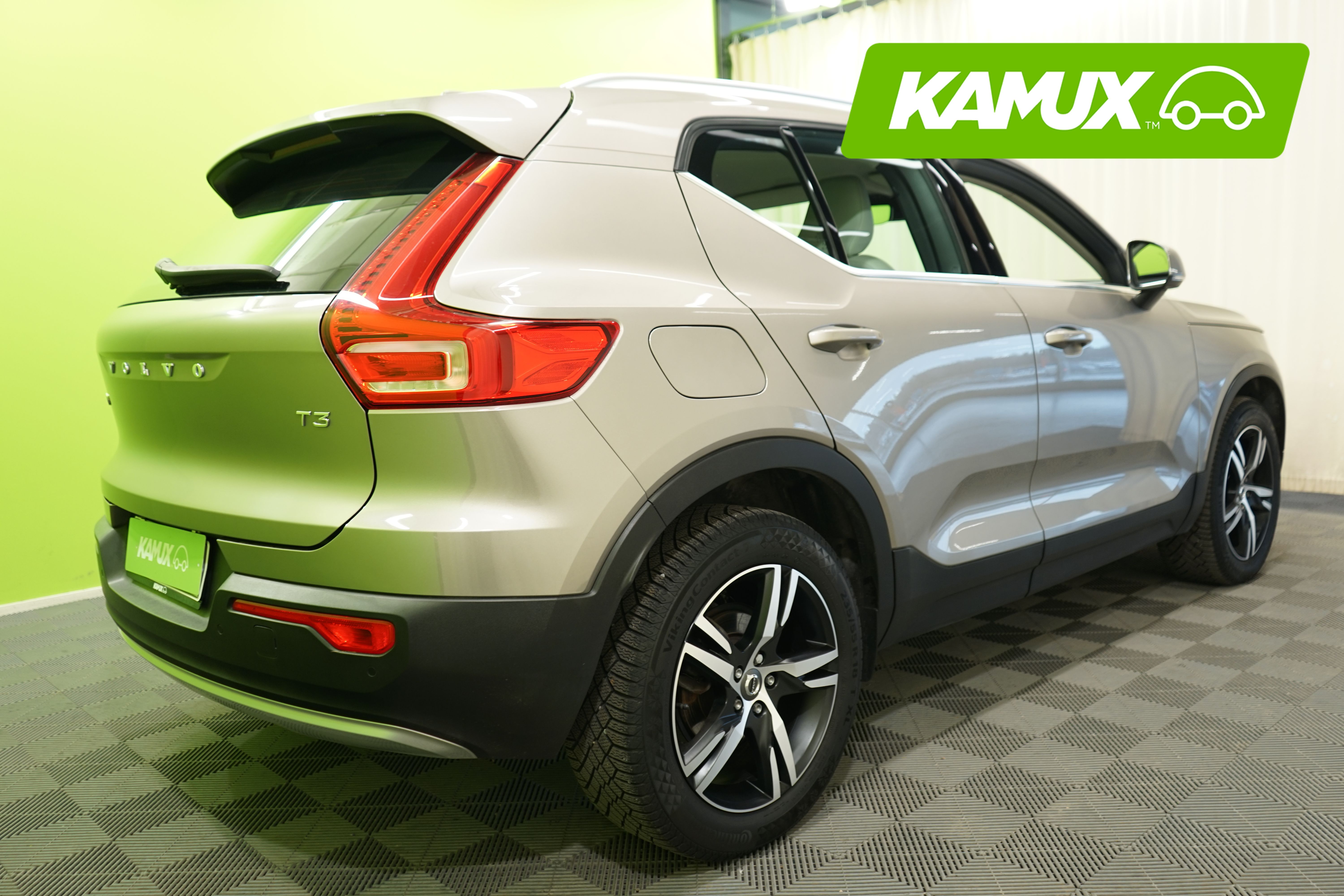 Volvo XC40 2021