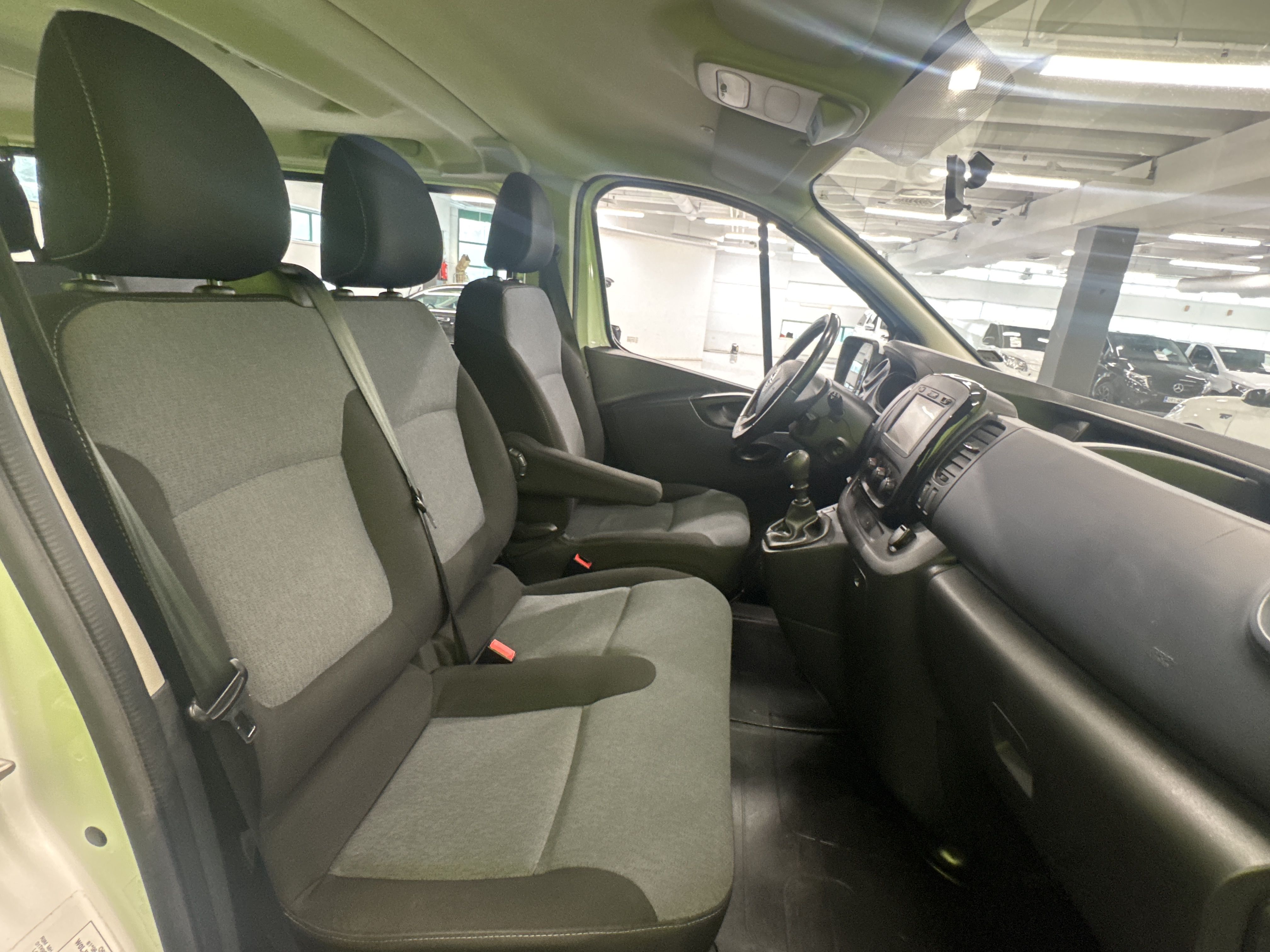 Opel Vivaro 2016