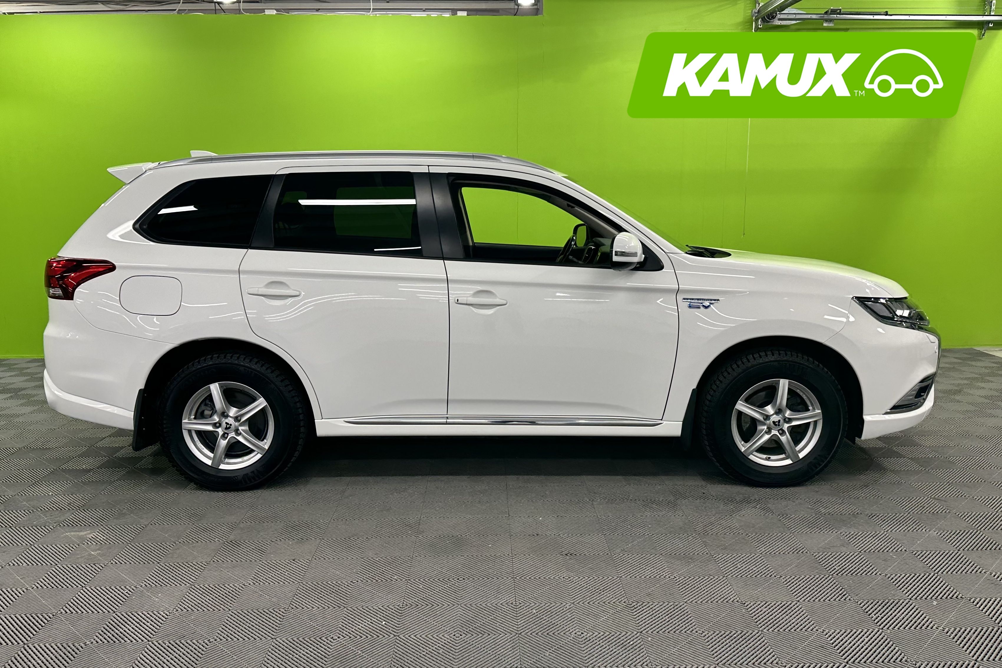 Mitsubishi Outlander PHEV 2020
