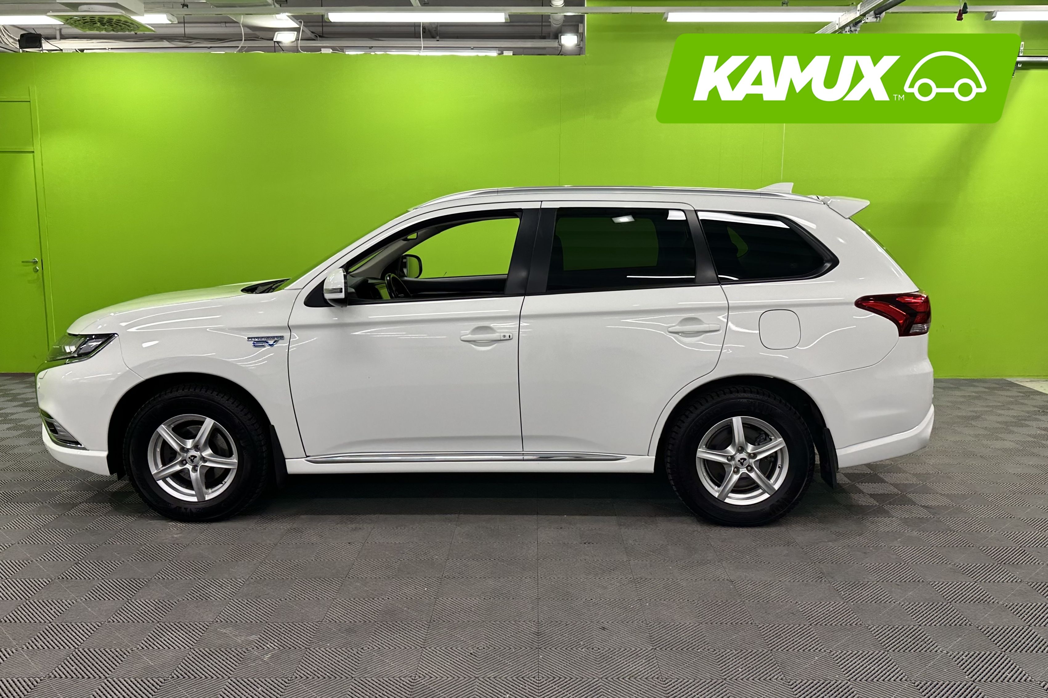 Mitsubishi Outlander PHEV 2020