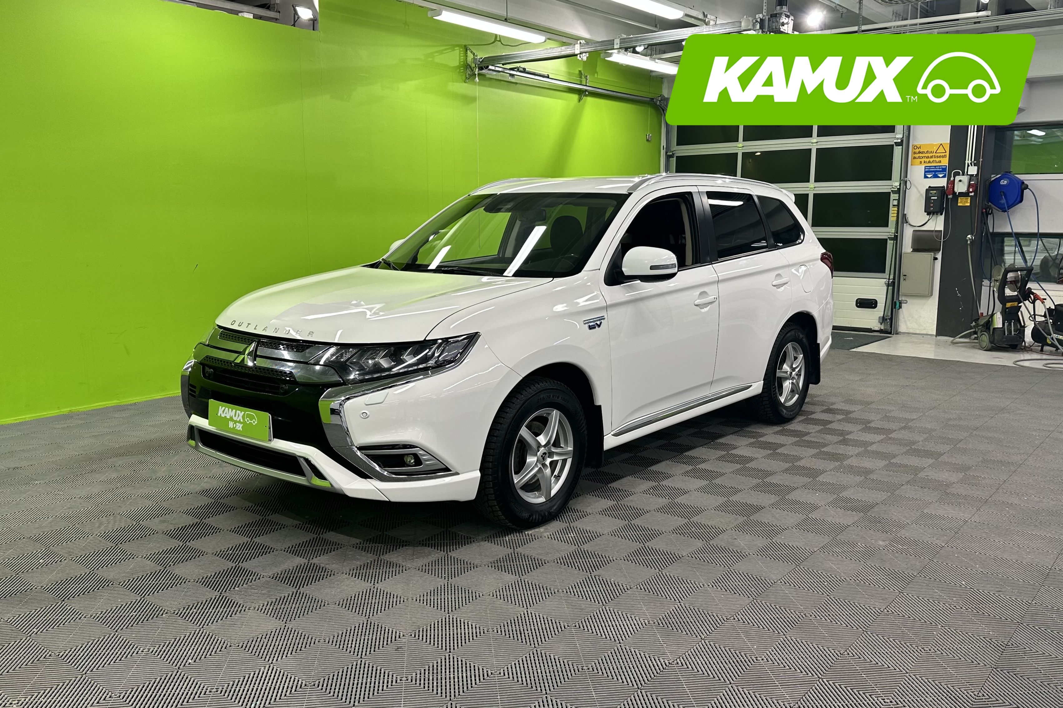 Mitsubishi Outlander PHEV 2020