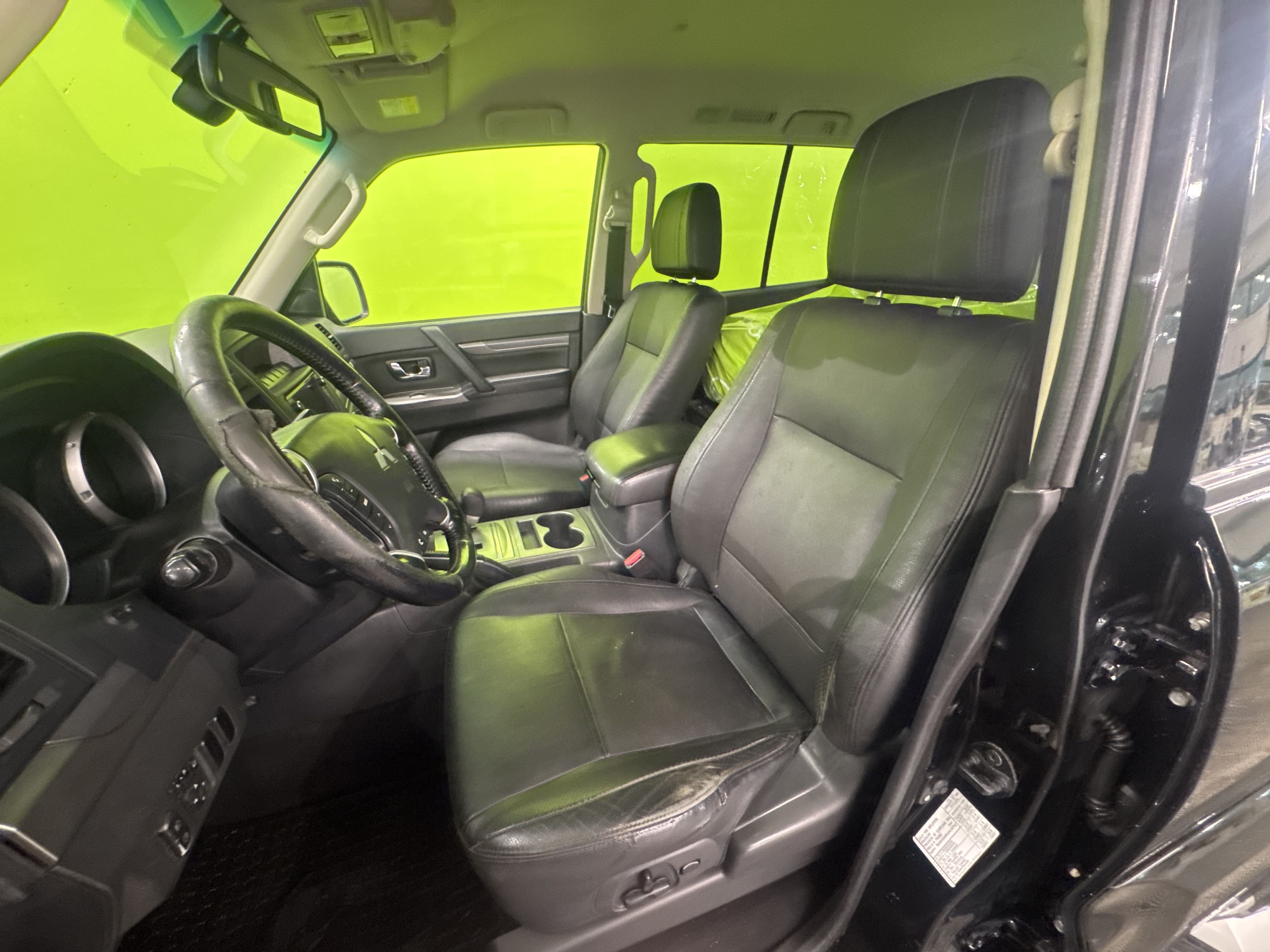 Mitsubishi Pajero 2014