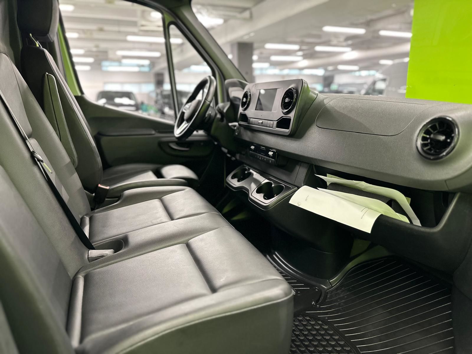 Mercedes-Benz Sprinter 2024