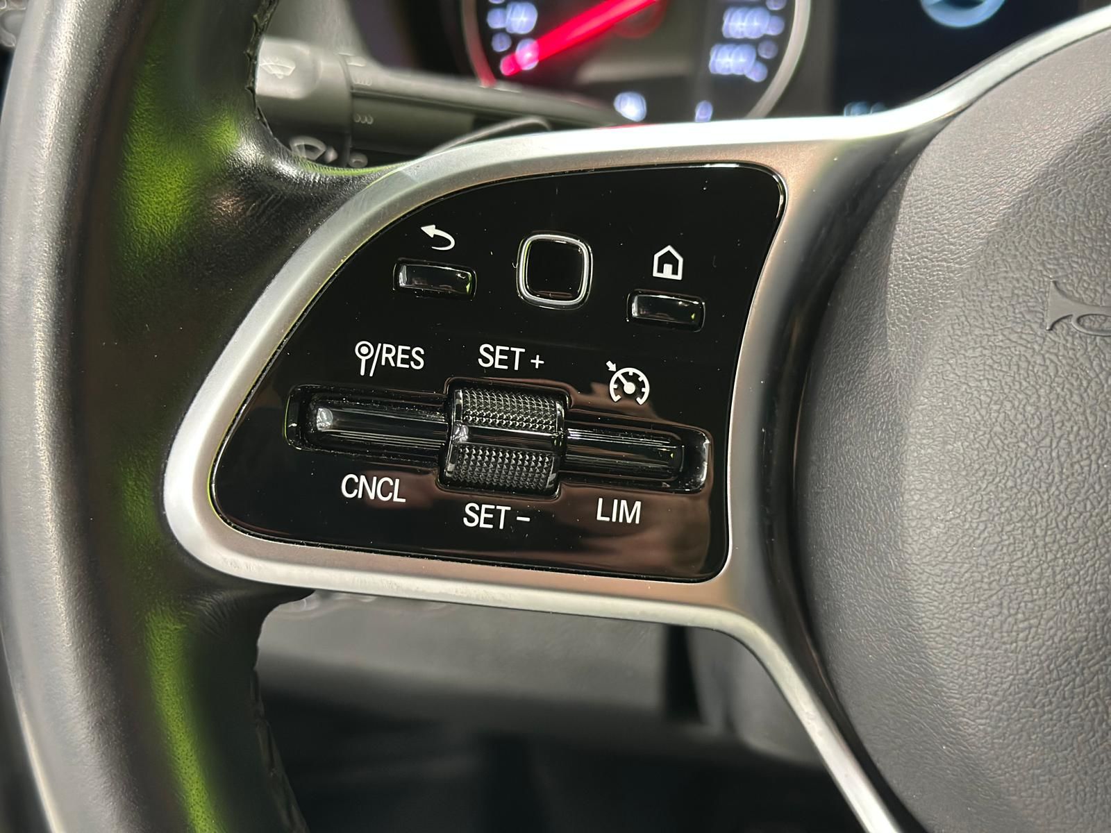 Mercedes-Benz Sprinter 2024