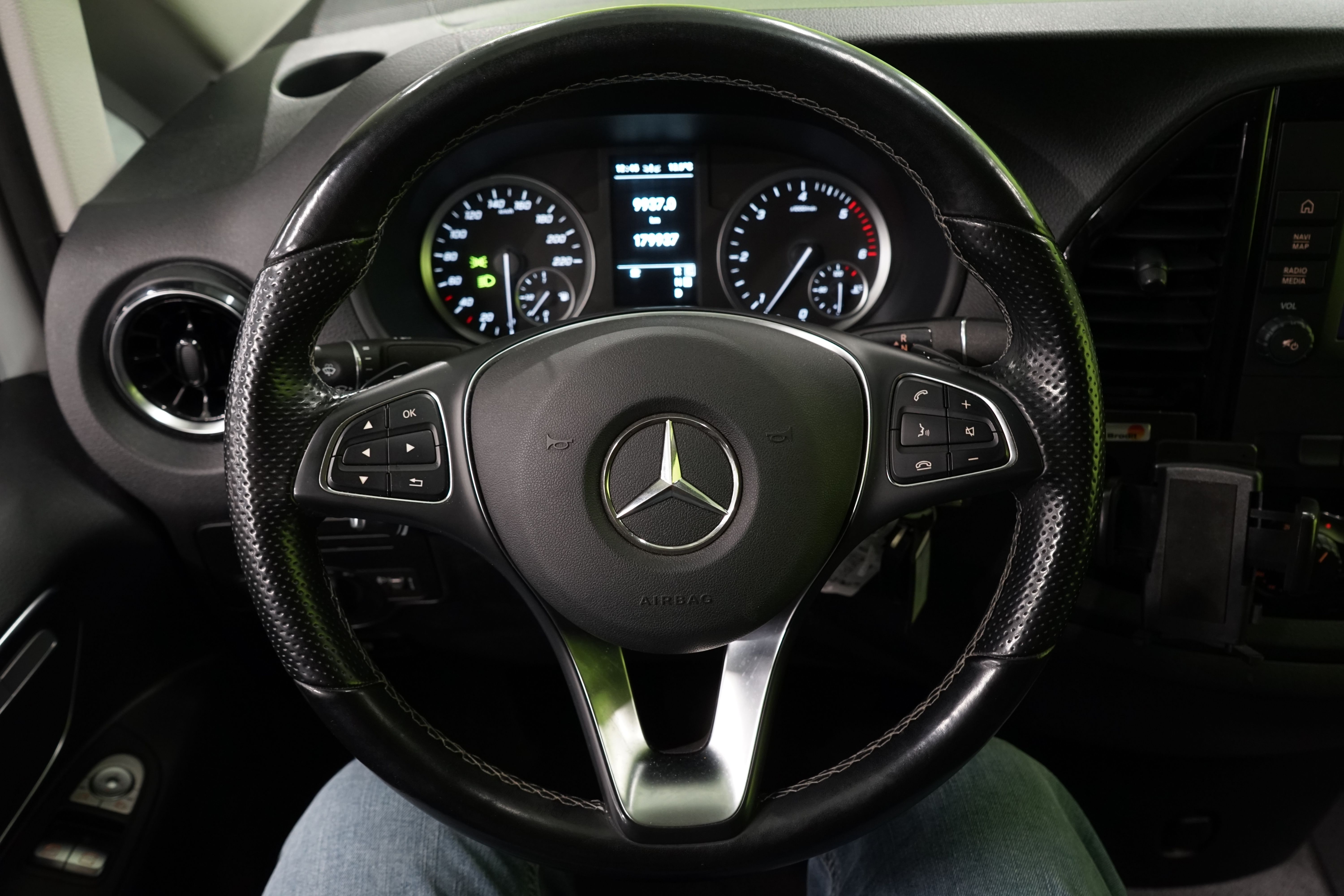 Mercedes-Benz Vito 2021