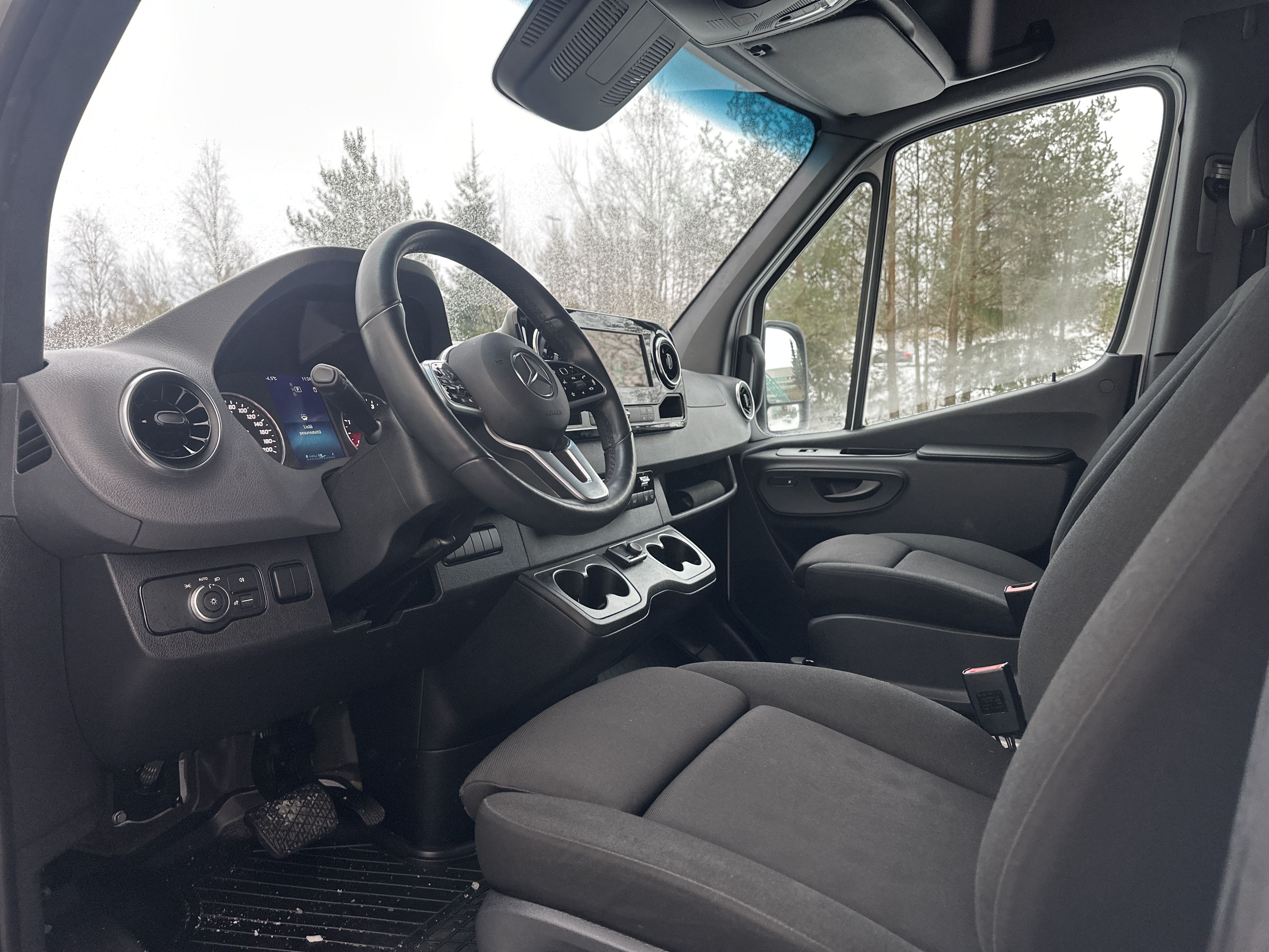 Mercedes-Benz Sprinter 2024