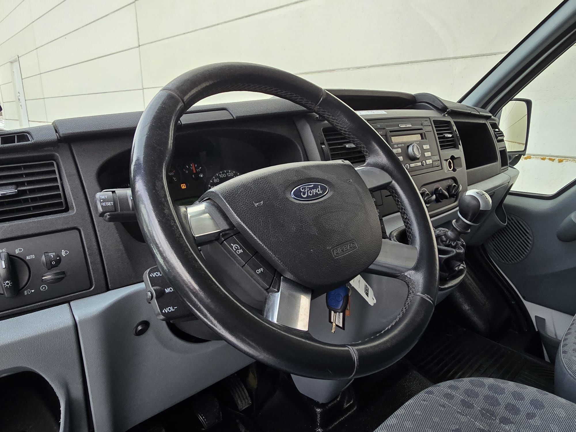 Ford Transit 2011