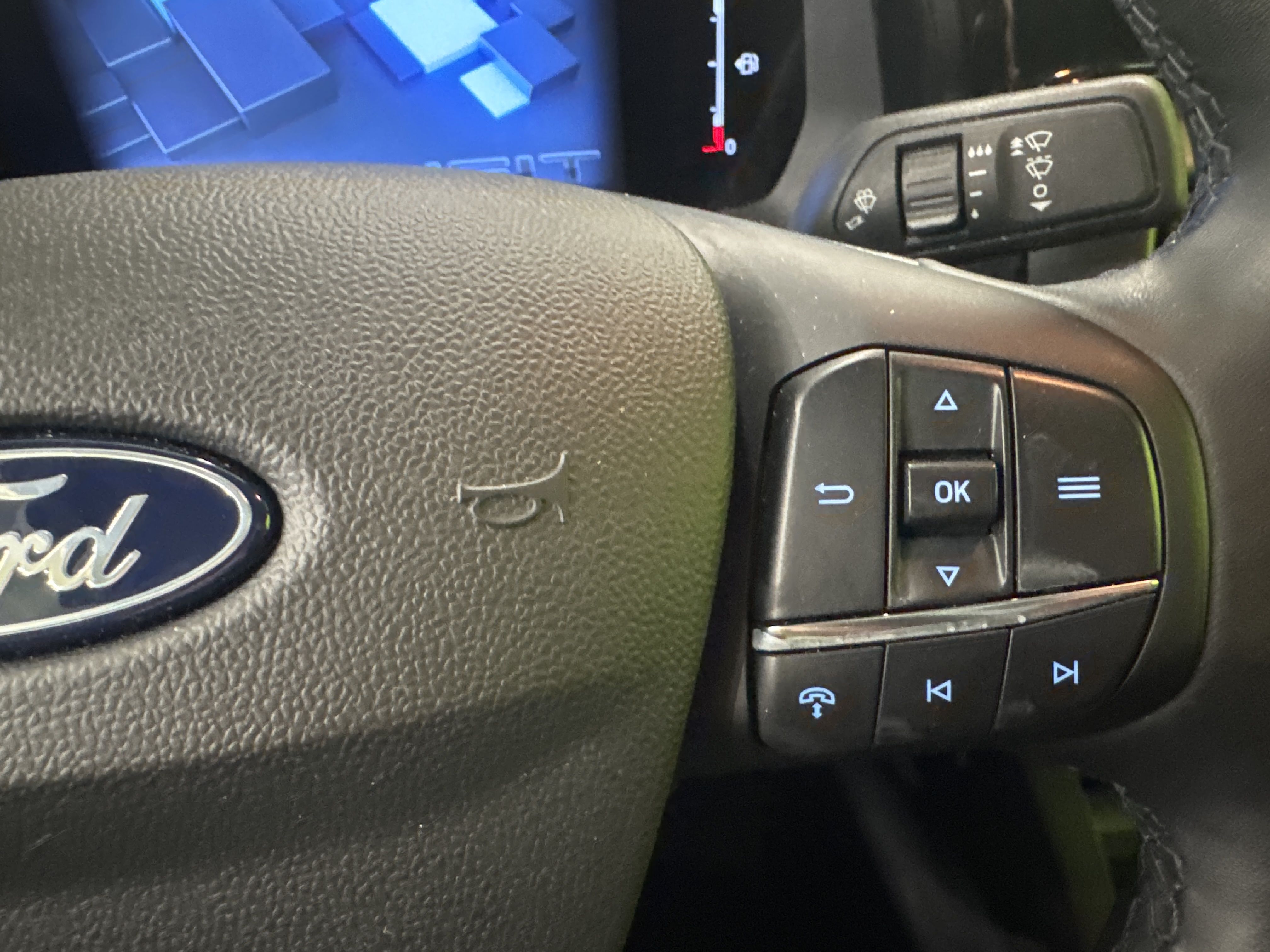 Ford Transit Courier 2024