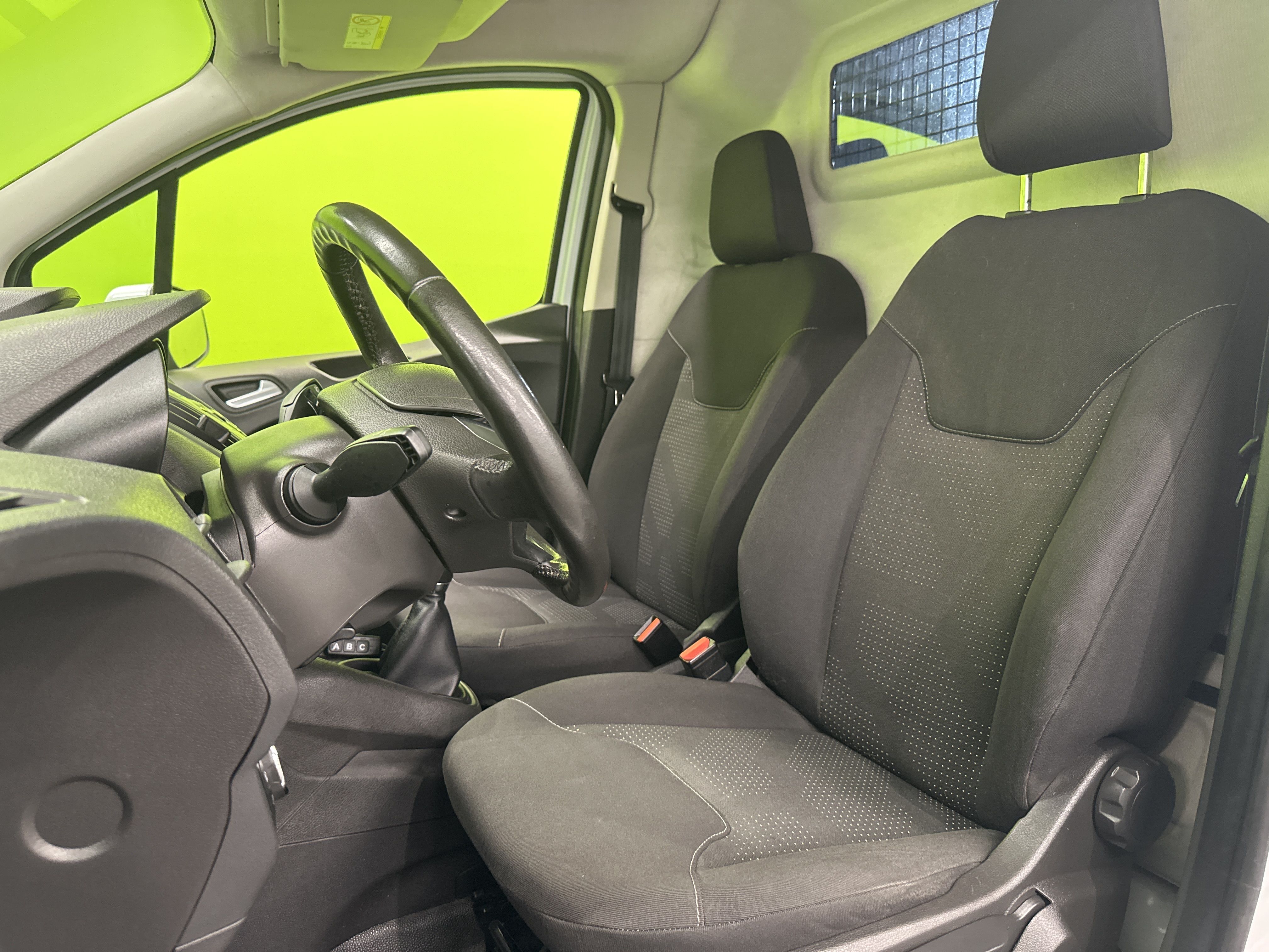 Ford Transit Courier 2018