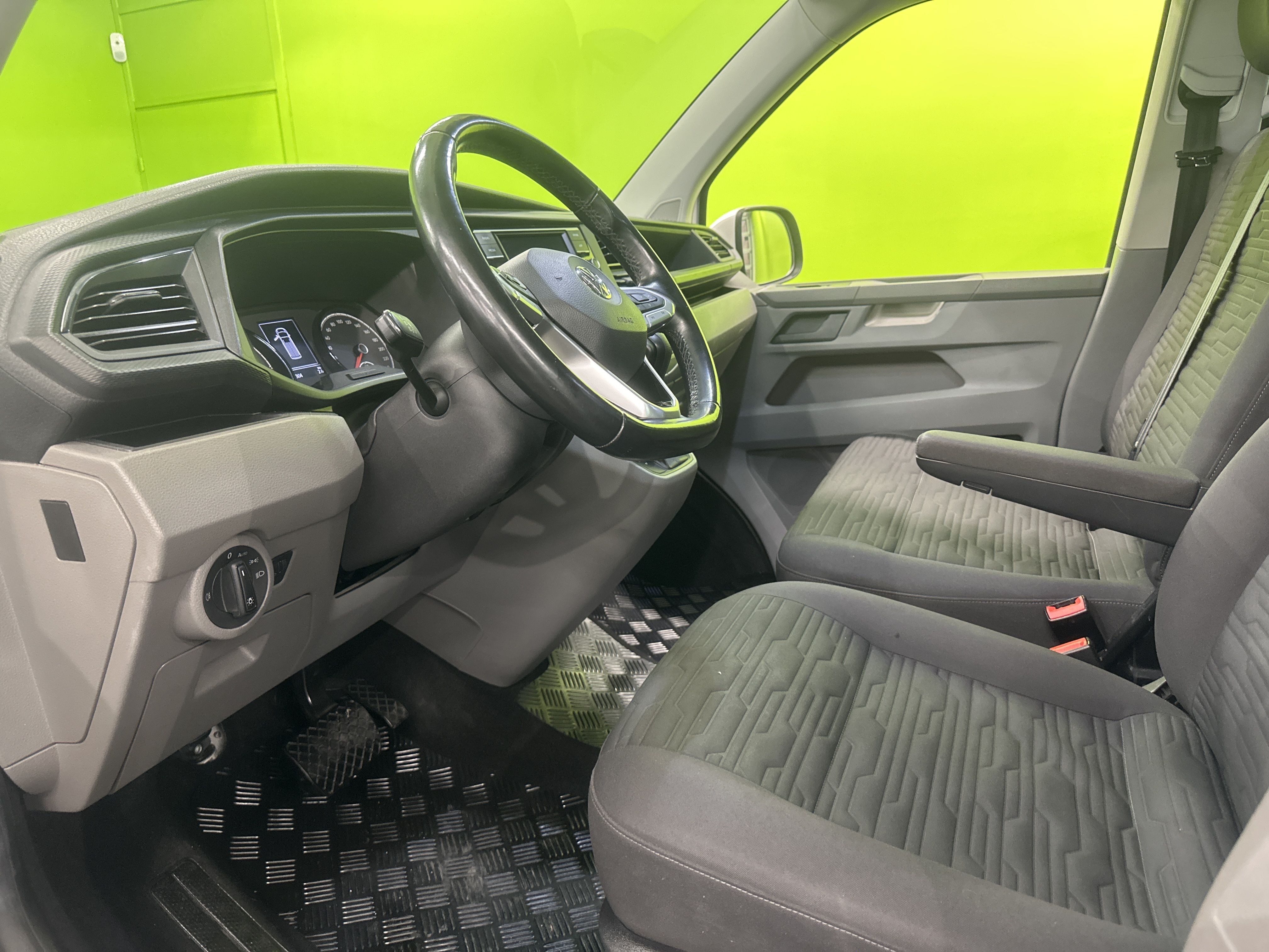 Volkswagen Caravelle 2020