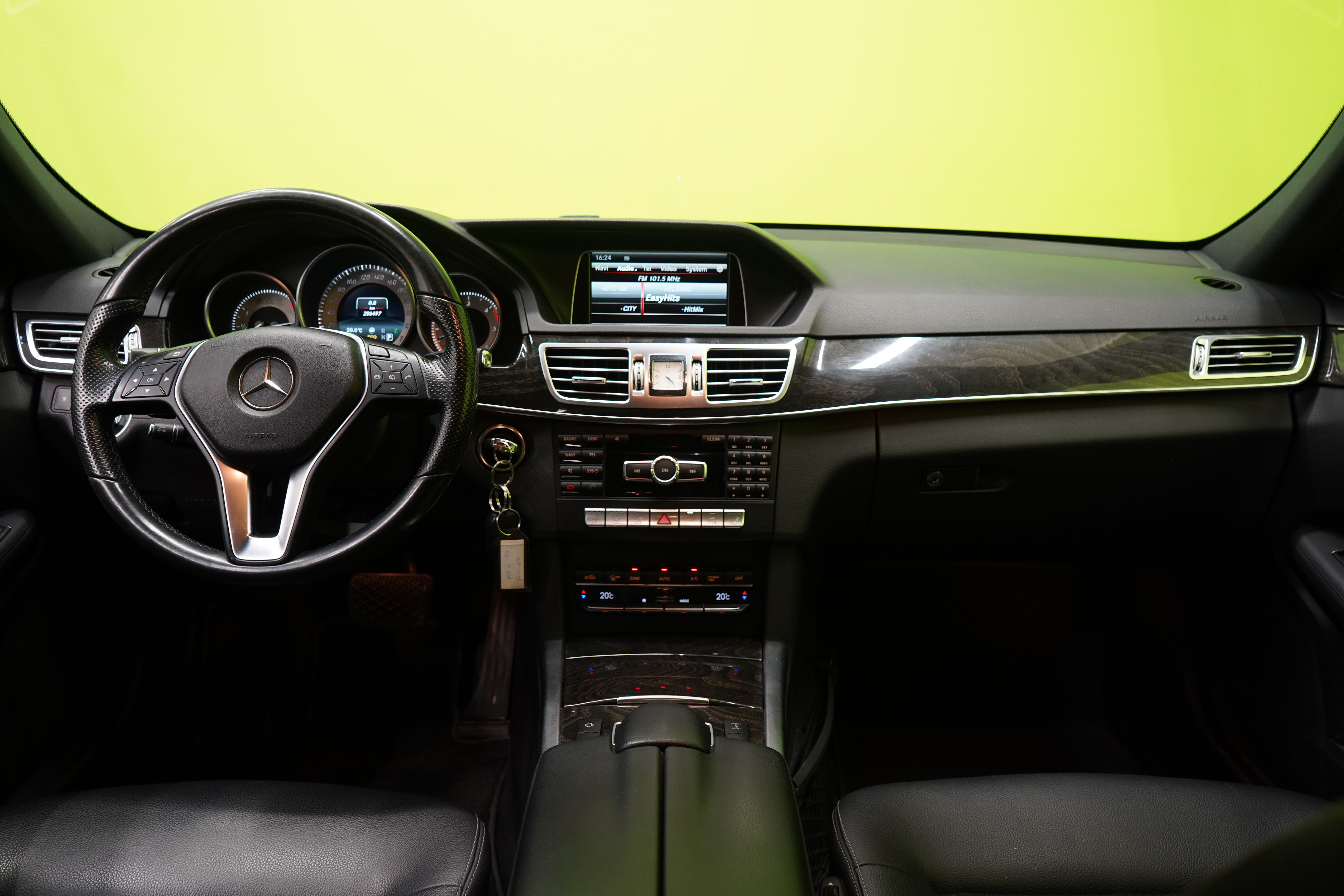 Mercedes-Benz E 2015