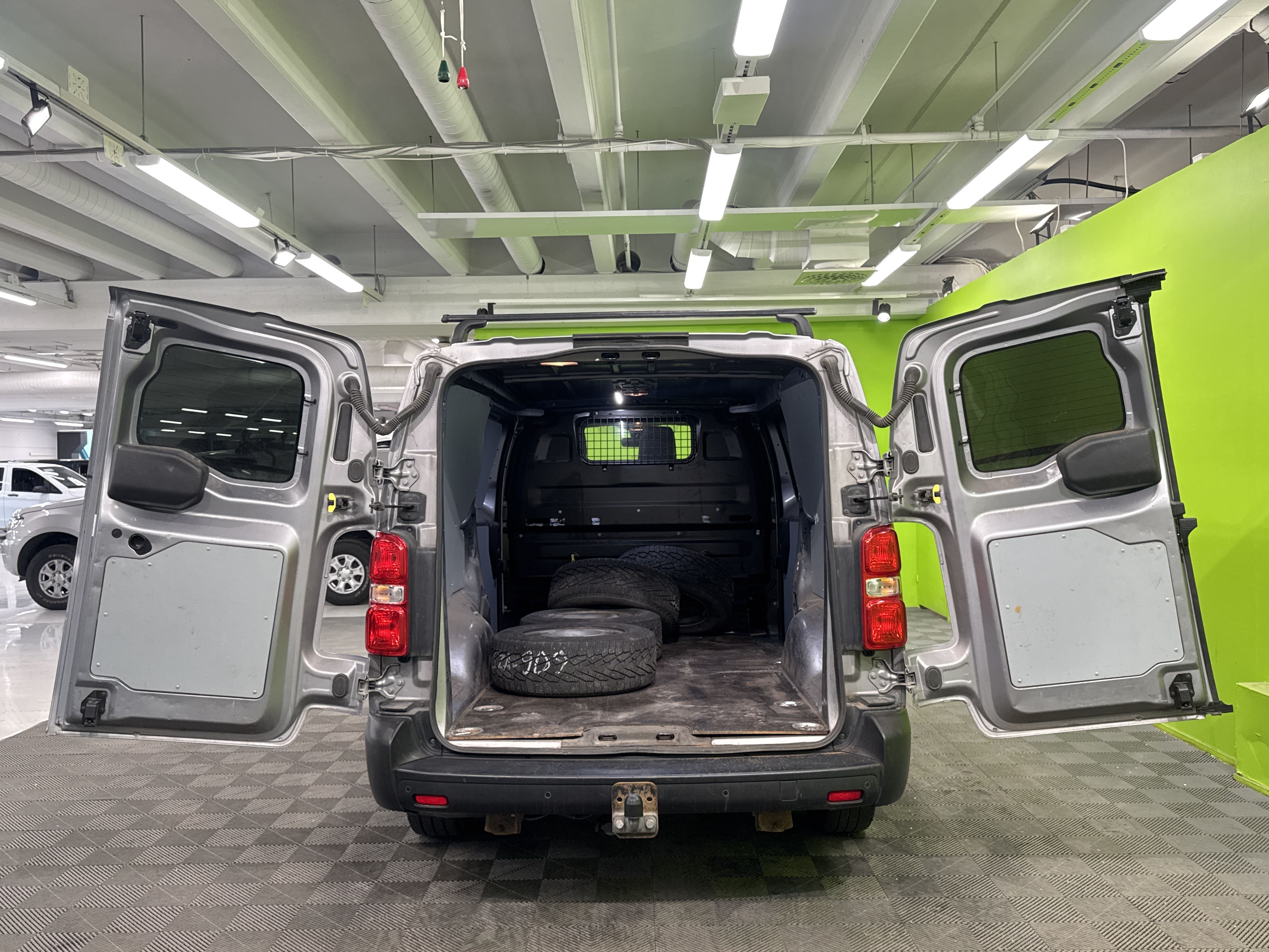 Opel Vivaro 2021