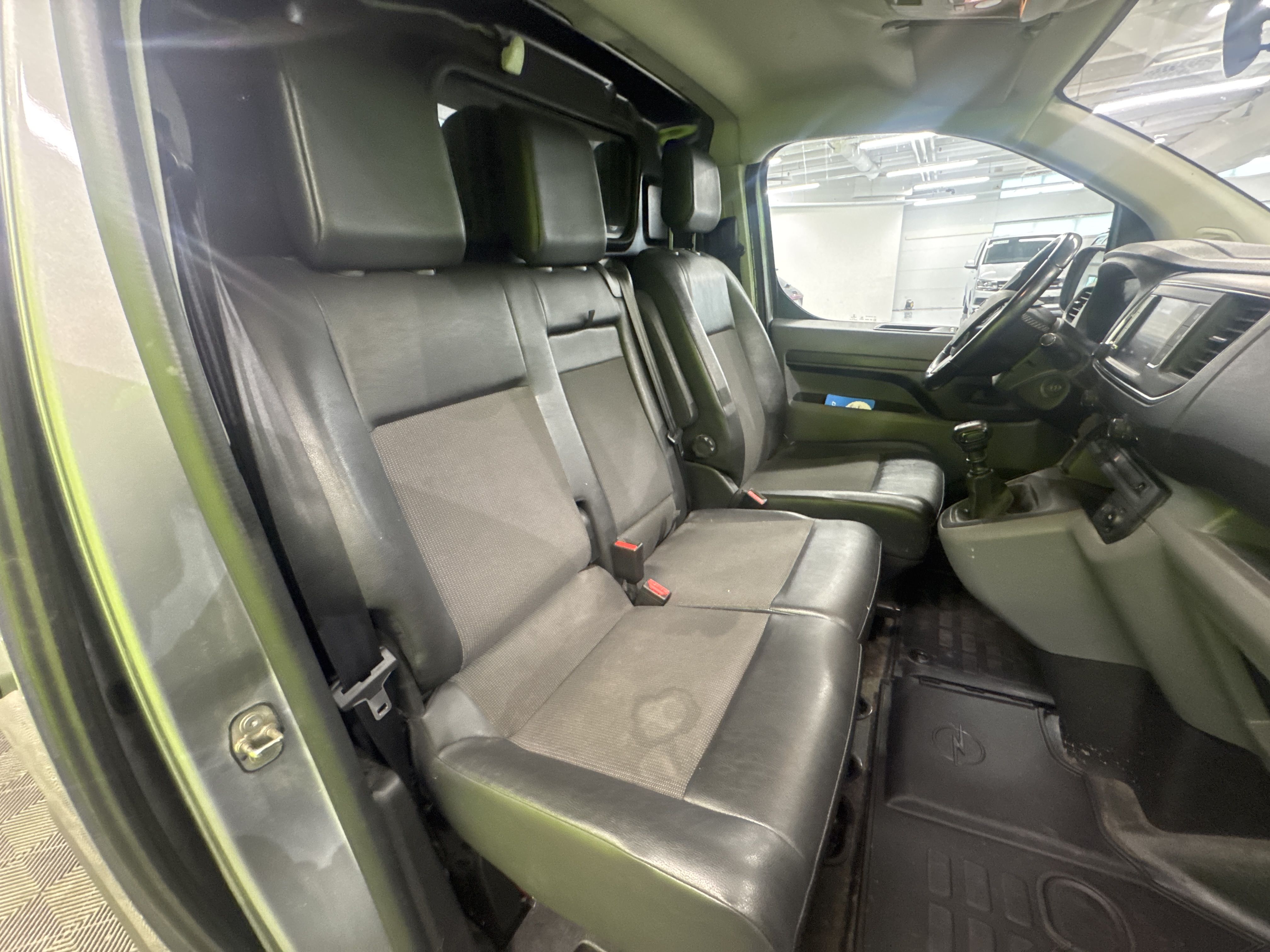 Opel Vivaro 2021