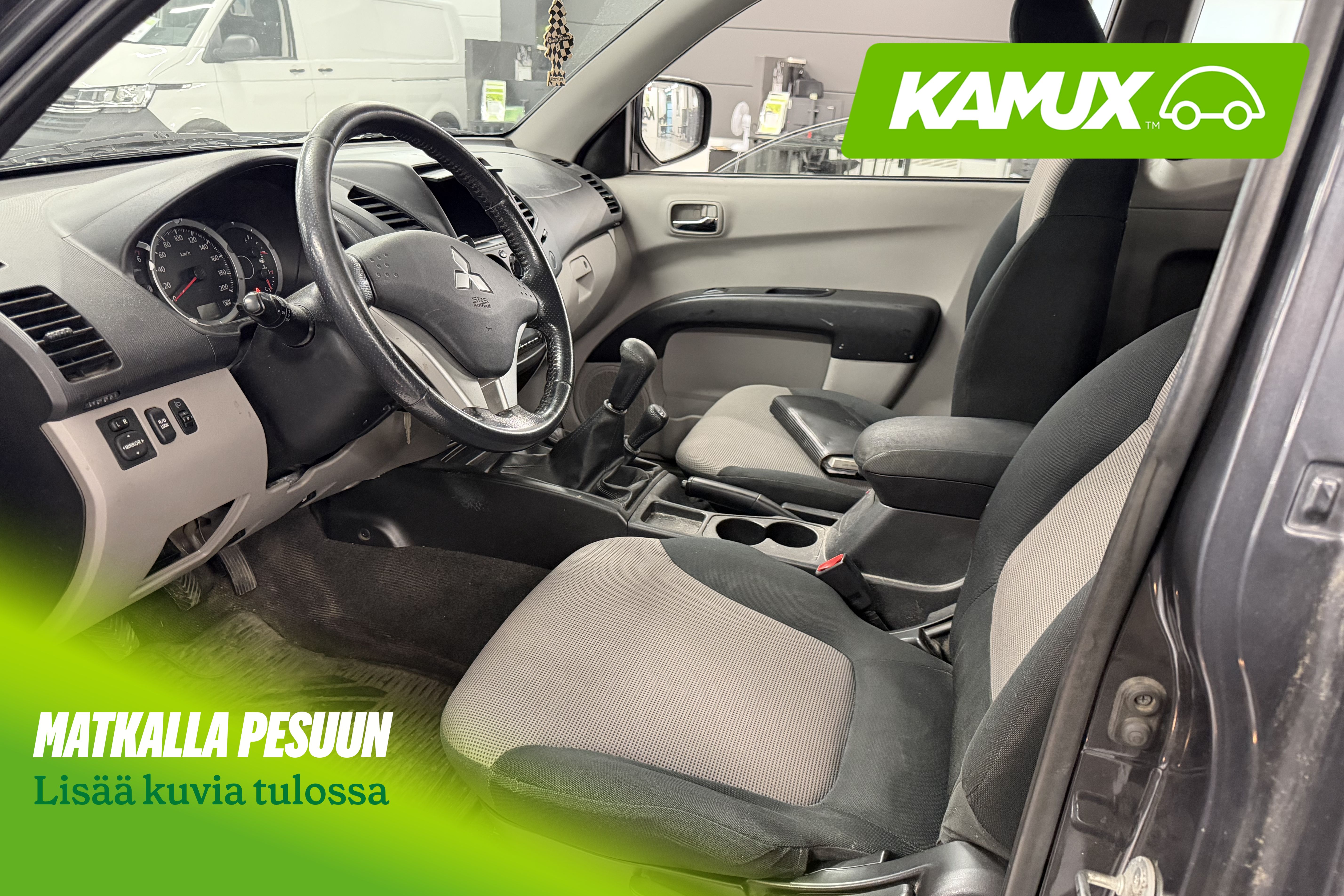 Mitsubishi L200 2012