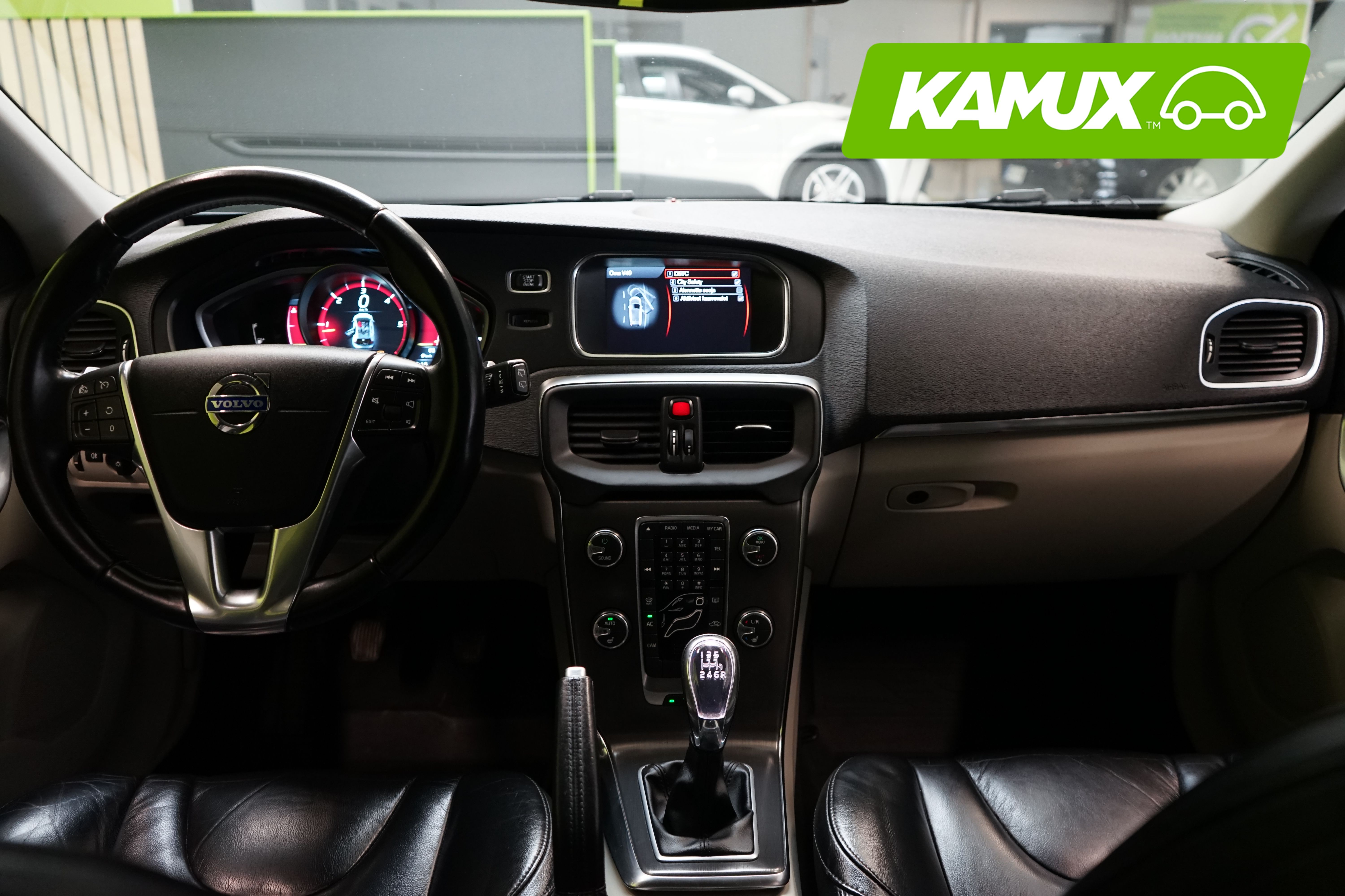 Volvo V40 2013