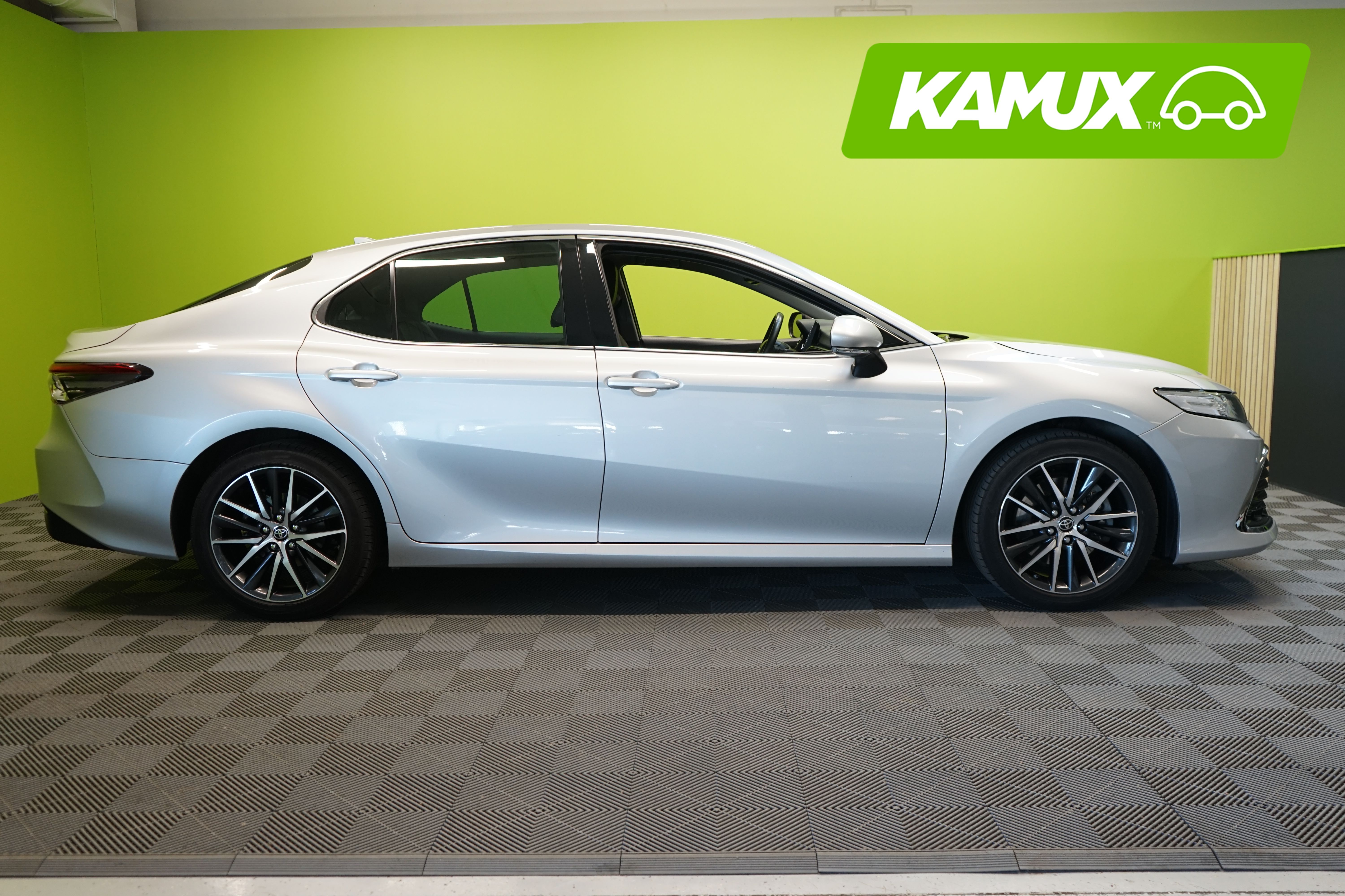 Toyota Camry 2023