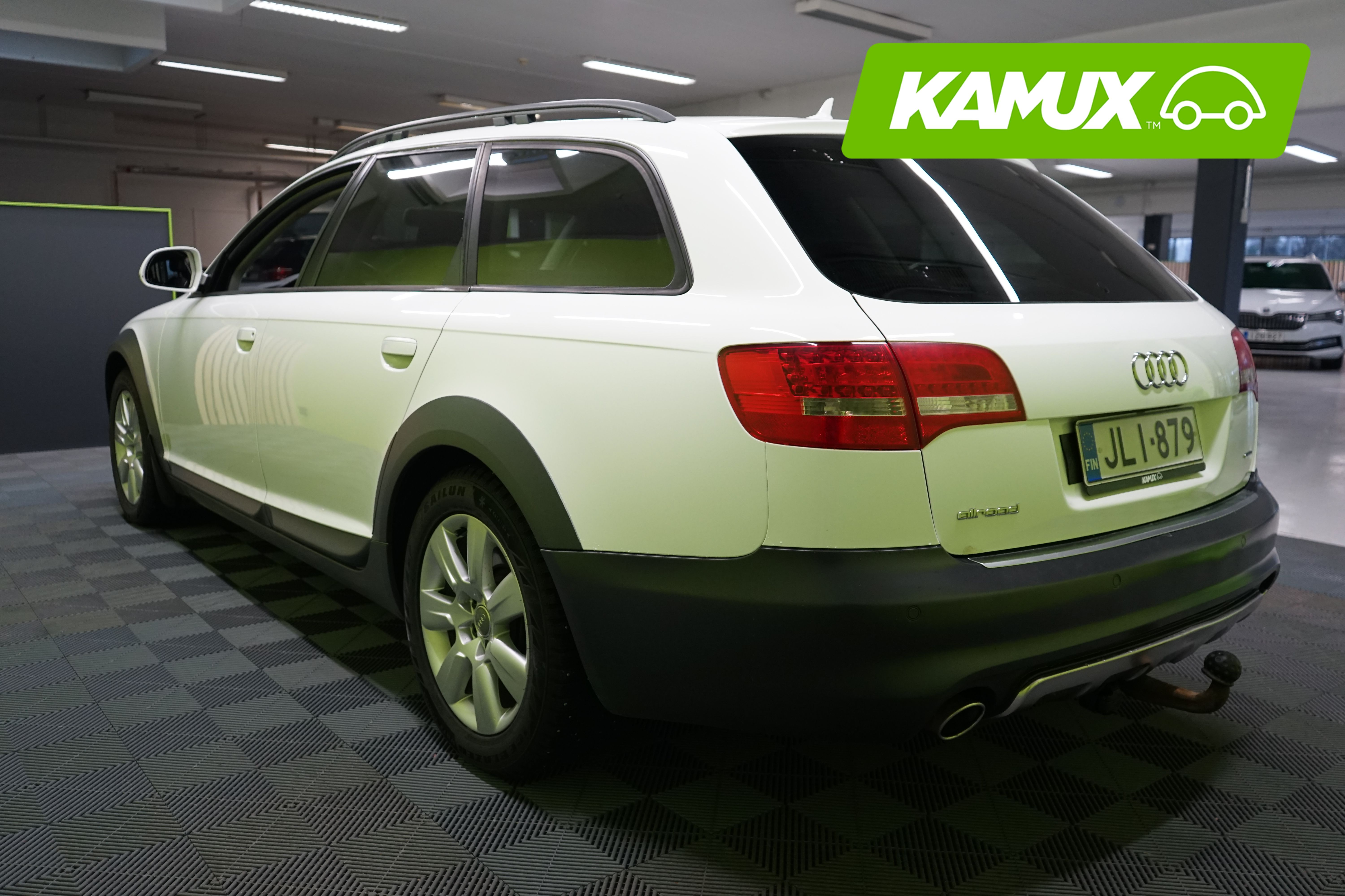 Audi A6 Allroad 2011
