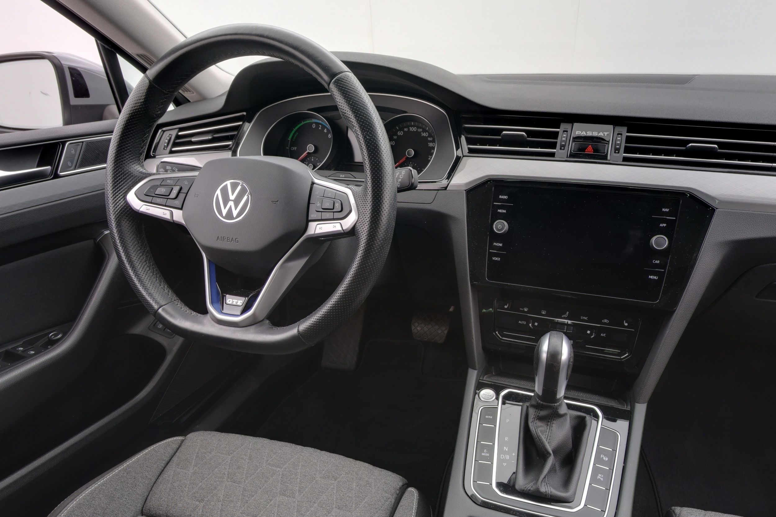 Volkswagen Passat 2023