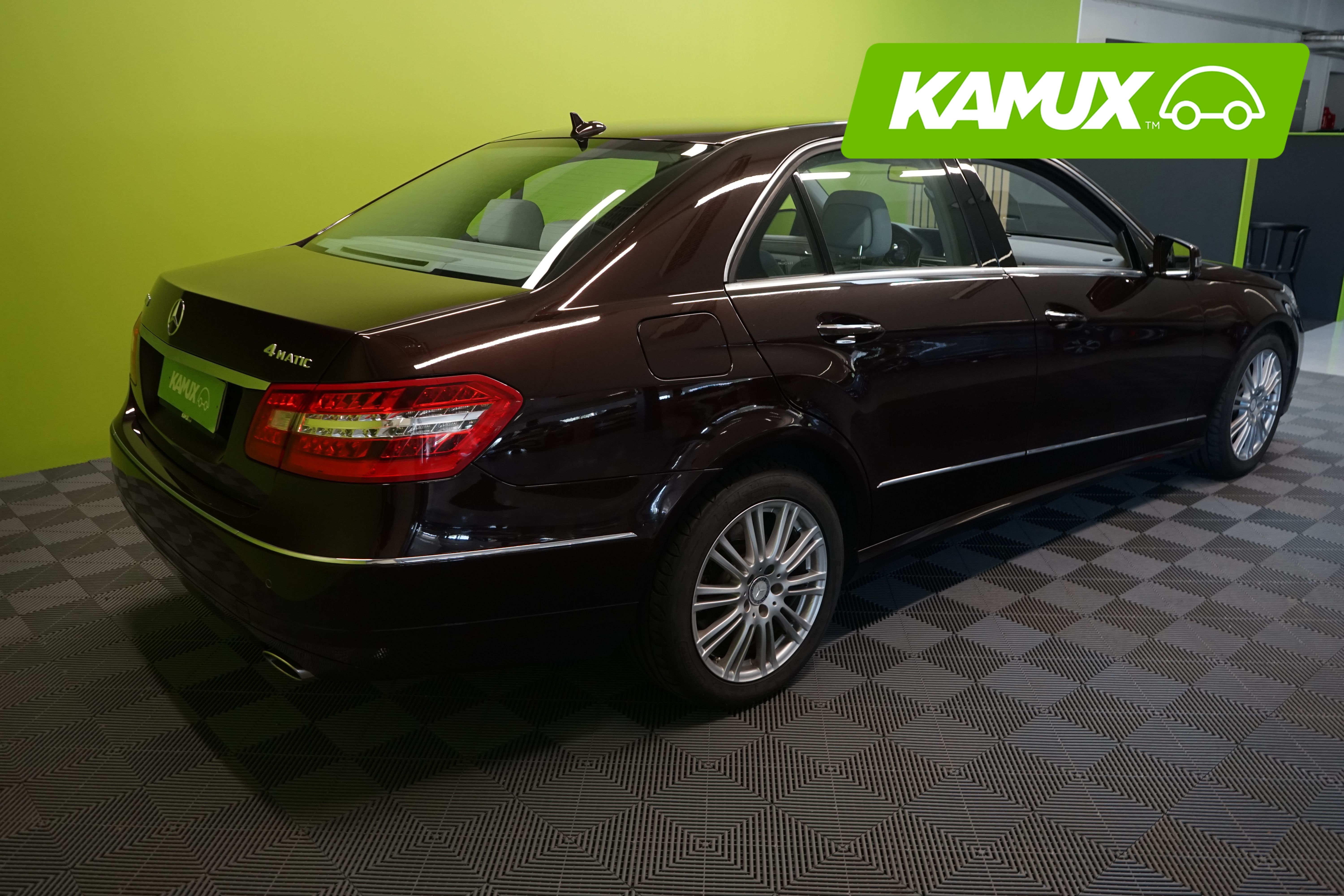 Mercedes-Benz E 2010