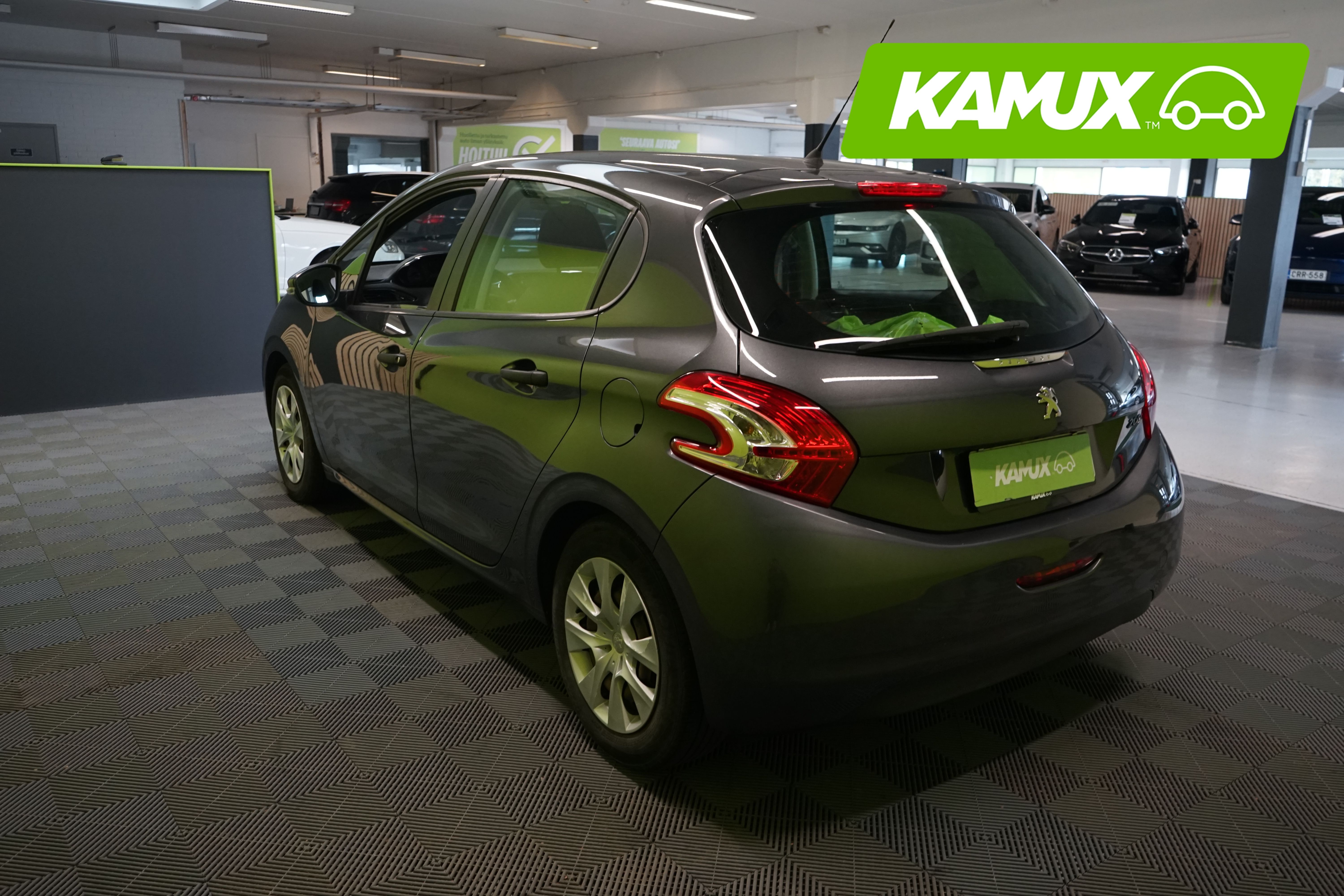 Peugeot 208 2014