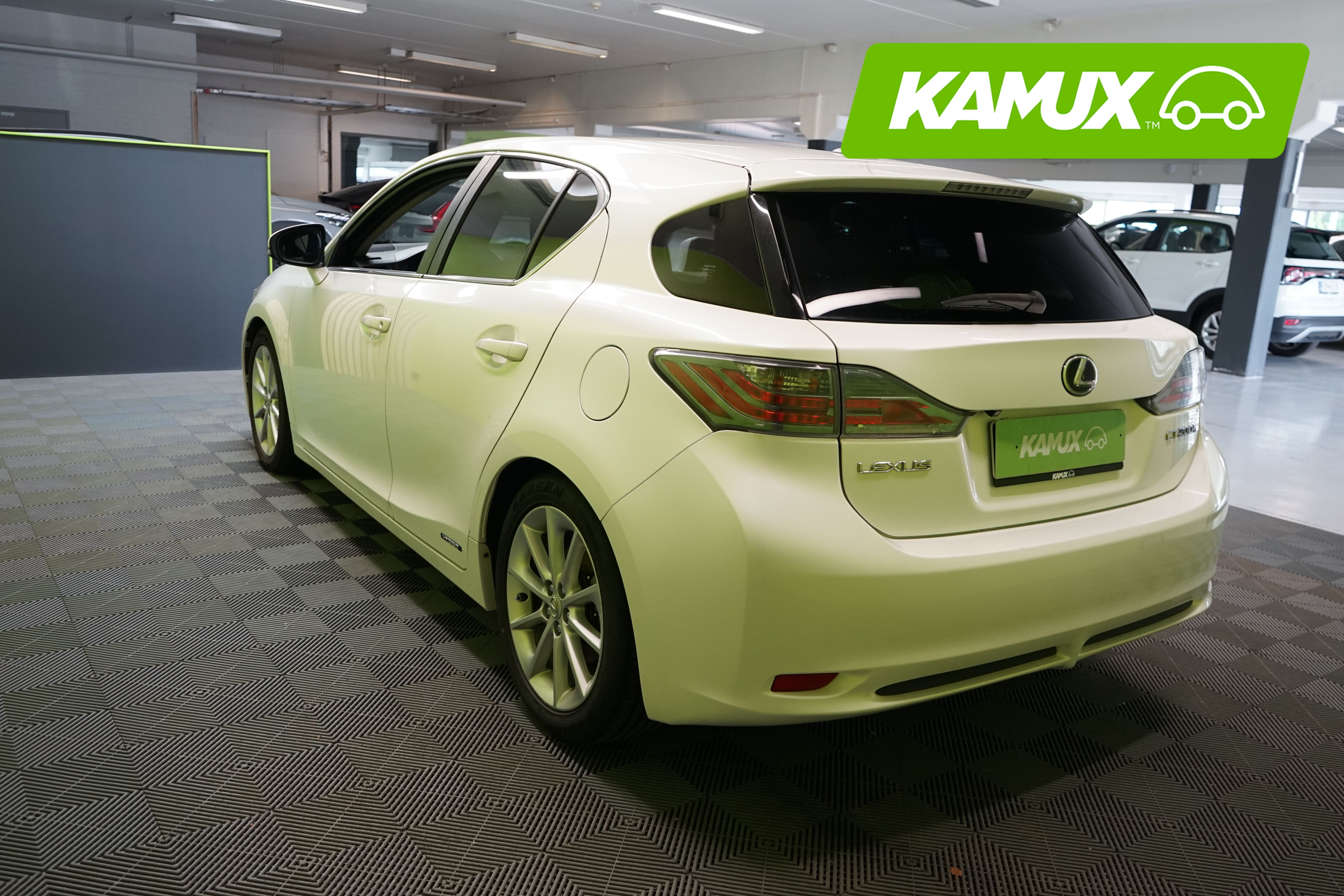 Lexus CT 2012