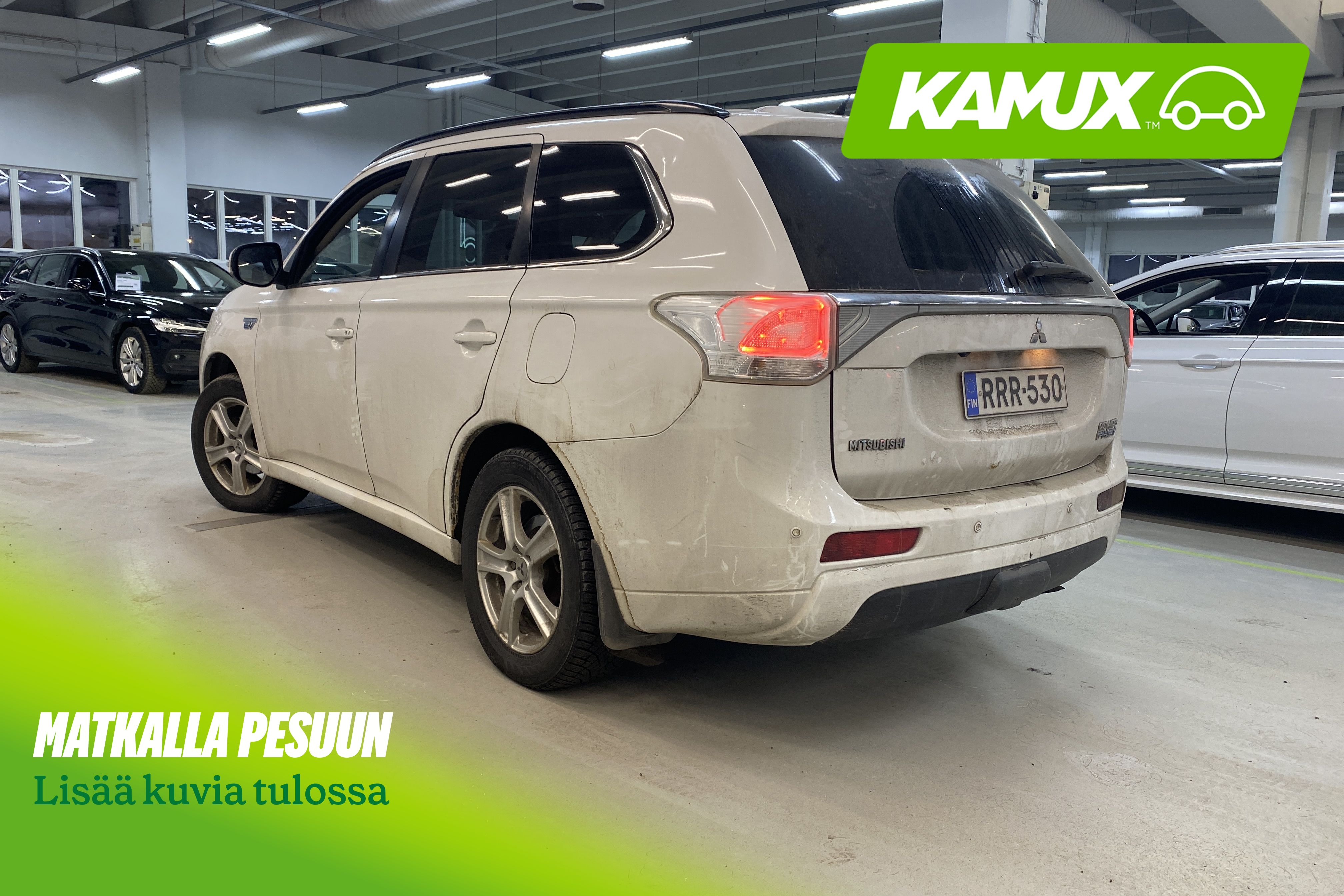 Mitsubishi Outlander PHEV 2013