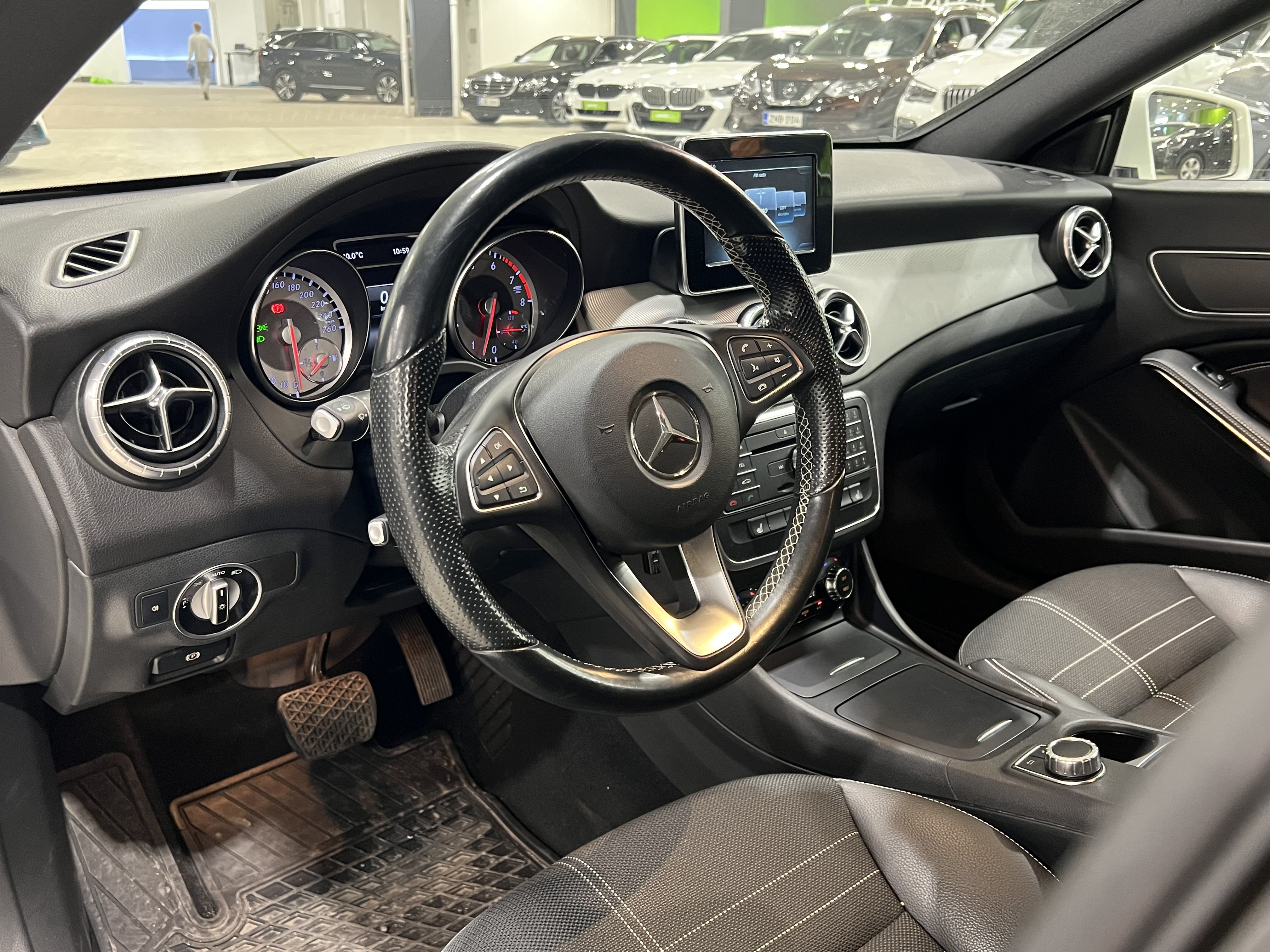 Mercedes-Benz CLA 2015