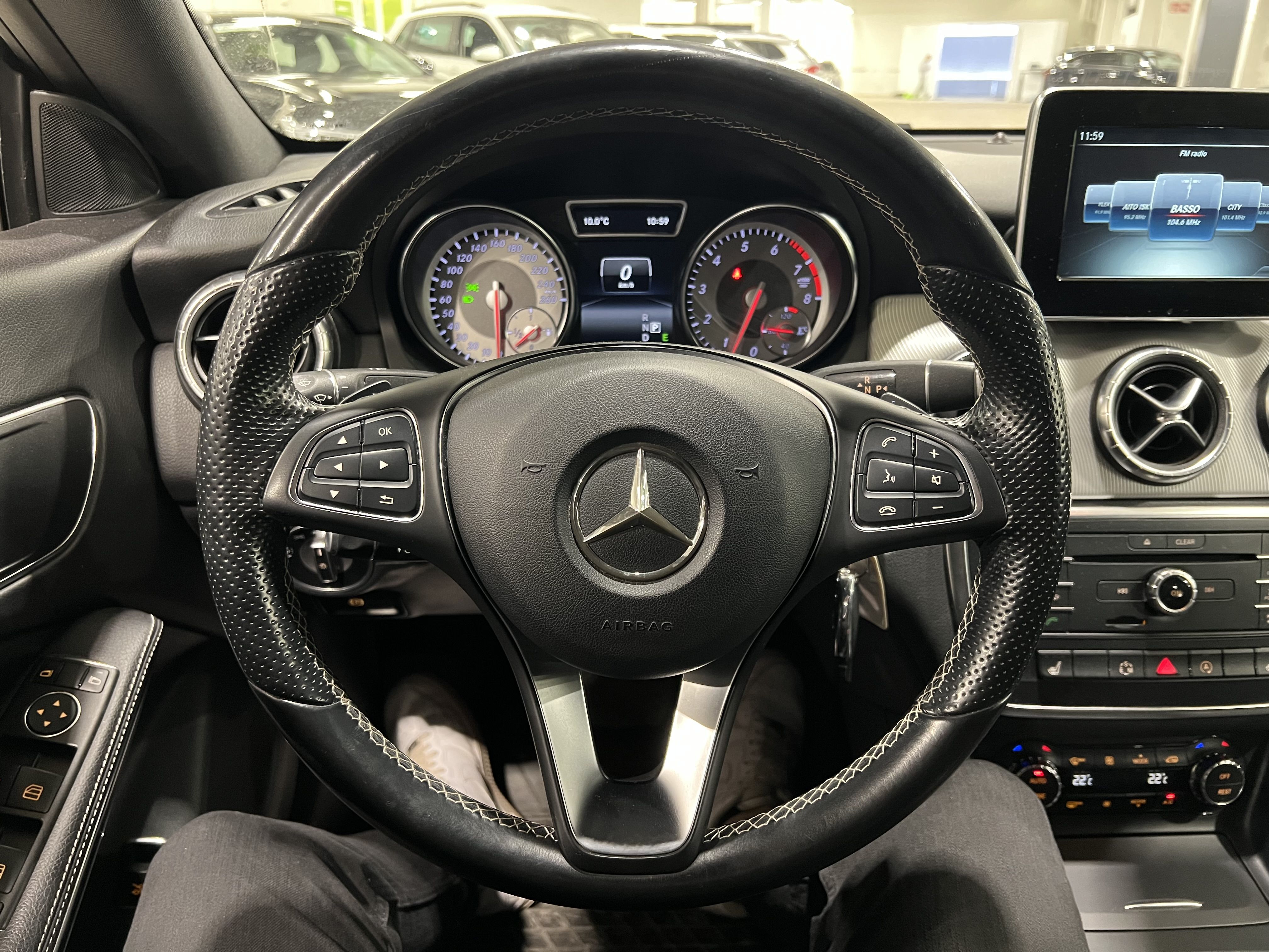 Mercedes-Benz CLA 2015