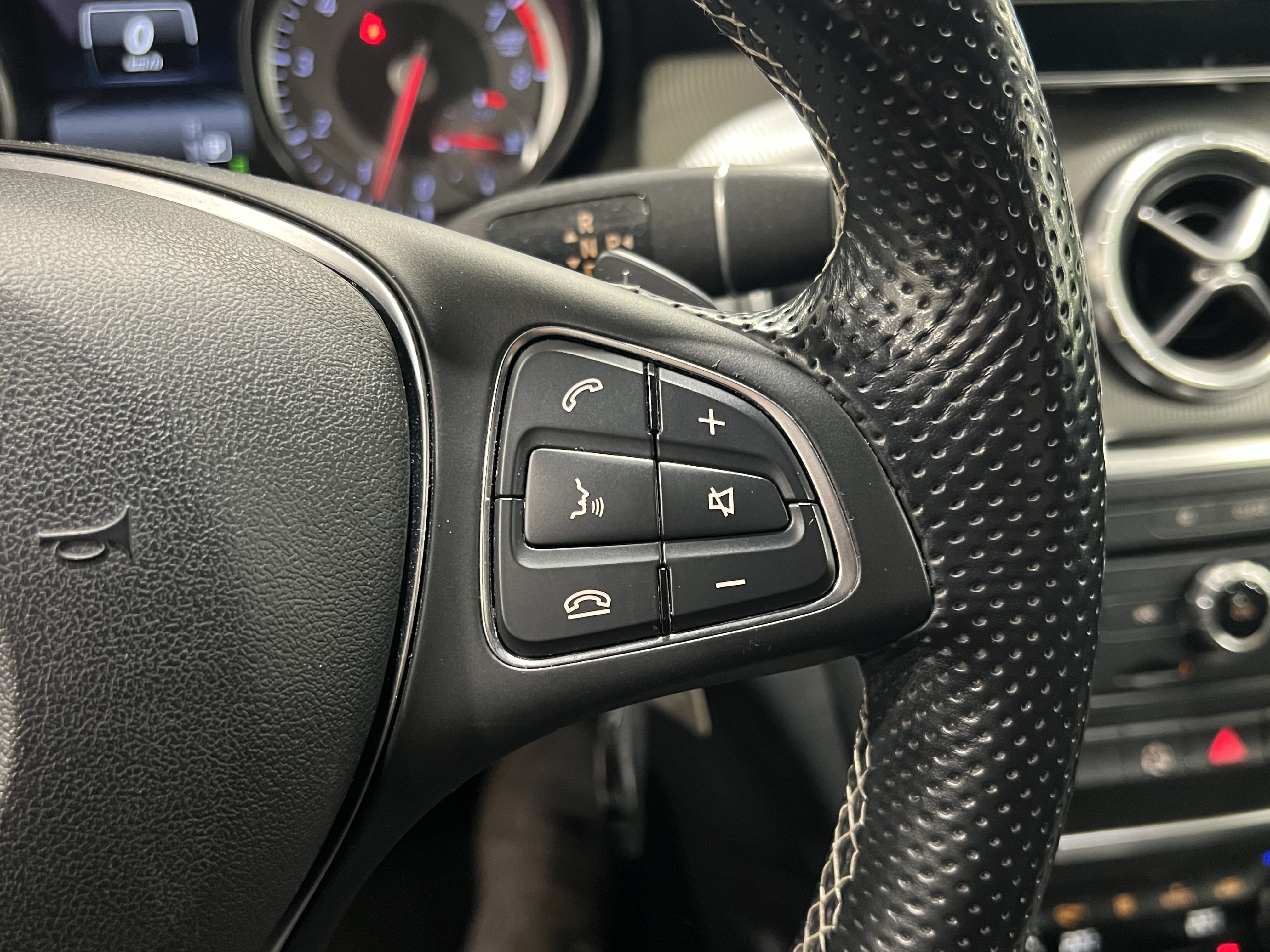 Mercedes-Benz CLA 2015