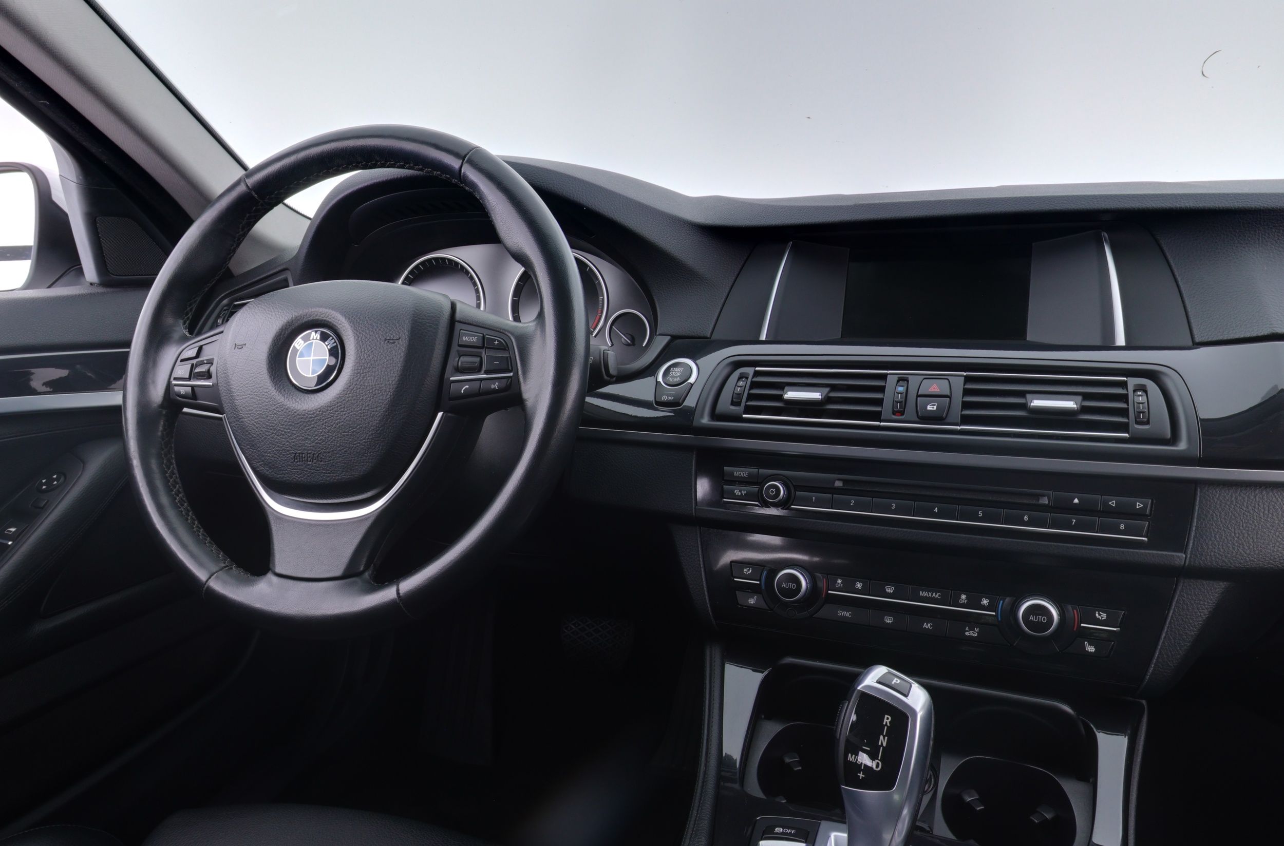 BMW 518 2015