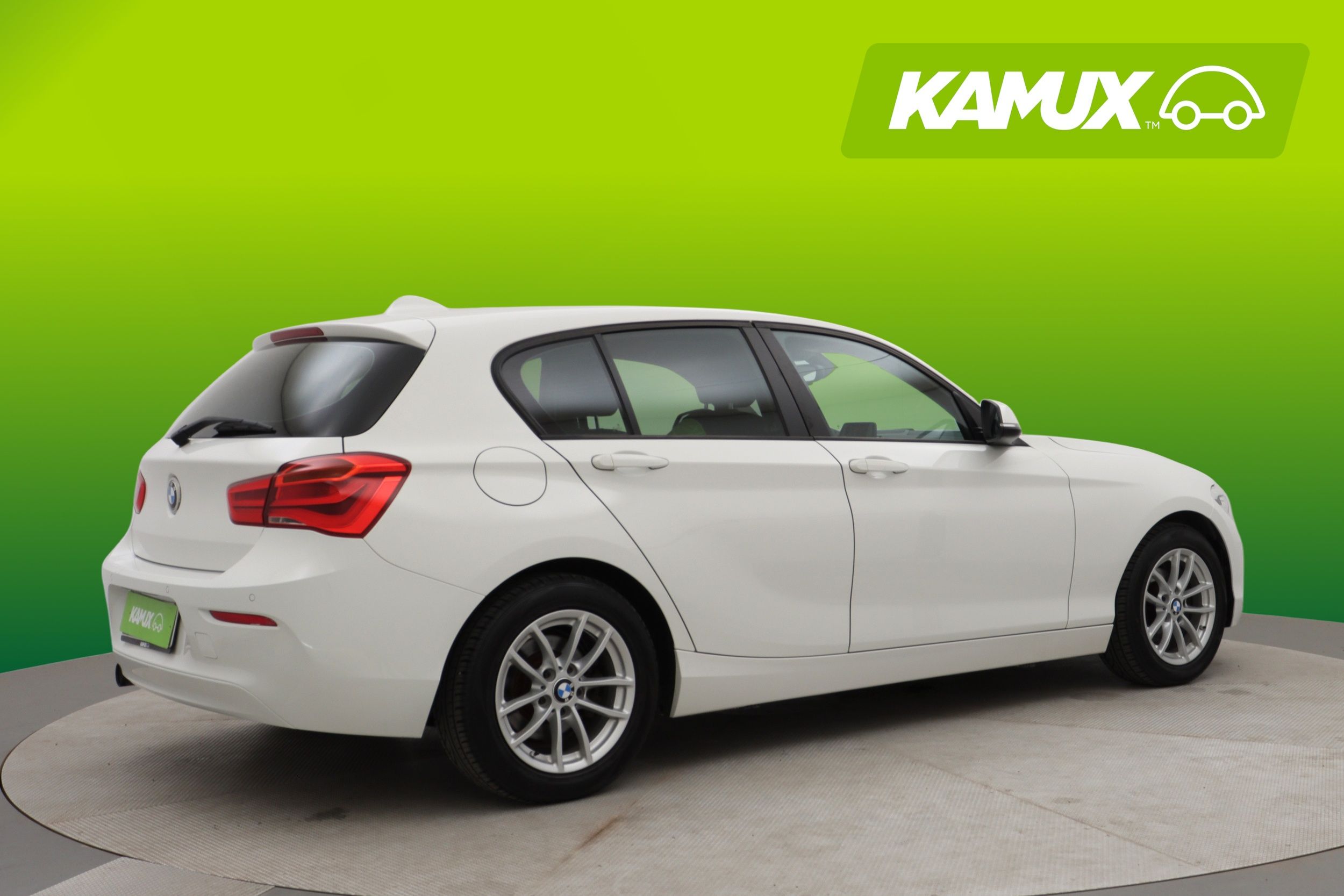 BMW 118 2016