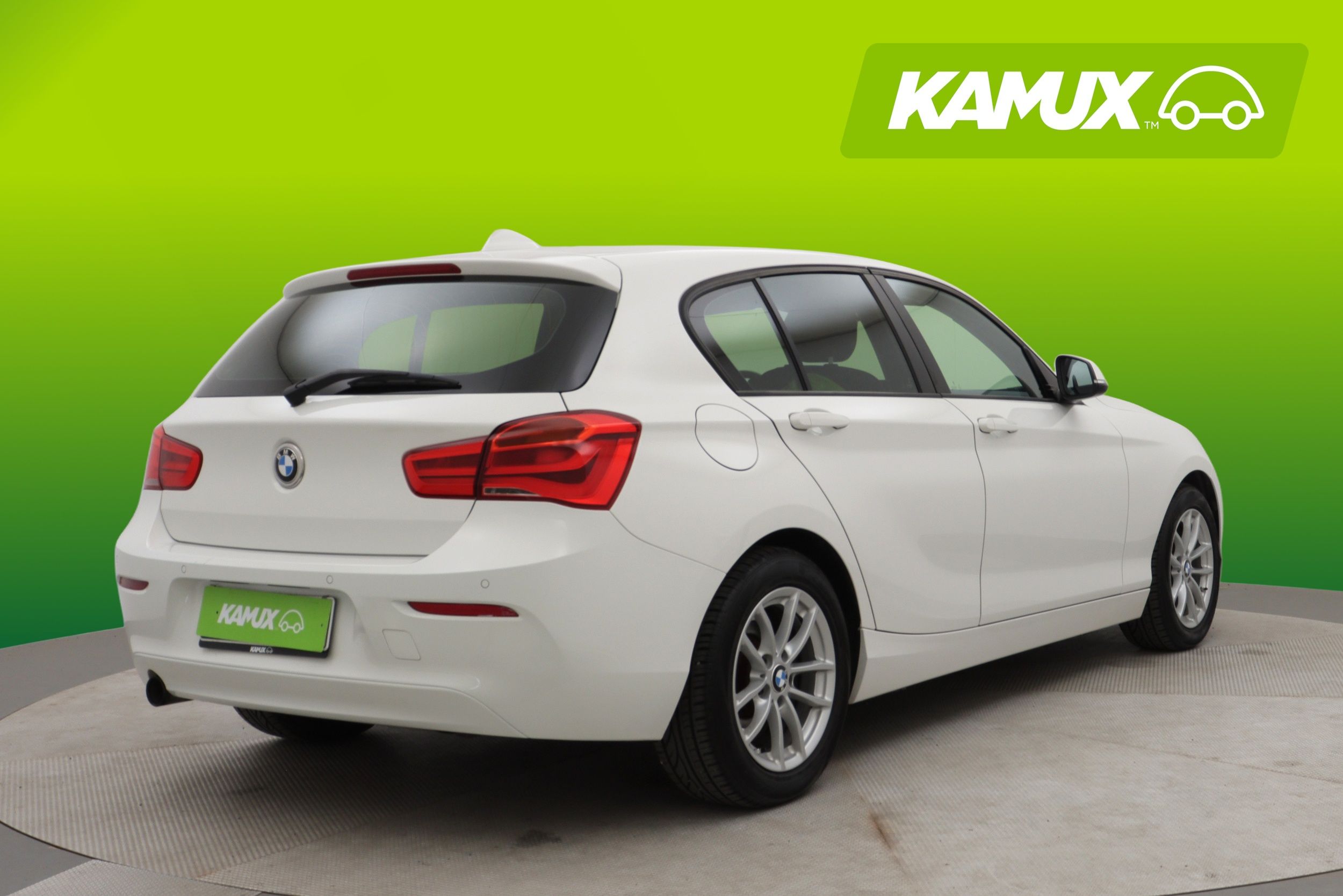 BMW 118 2016