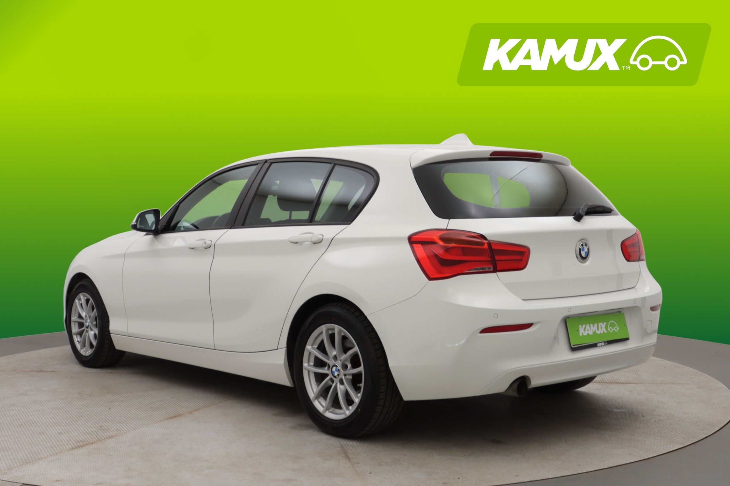 BMW 118 2016