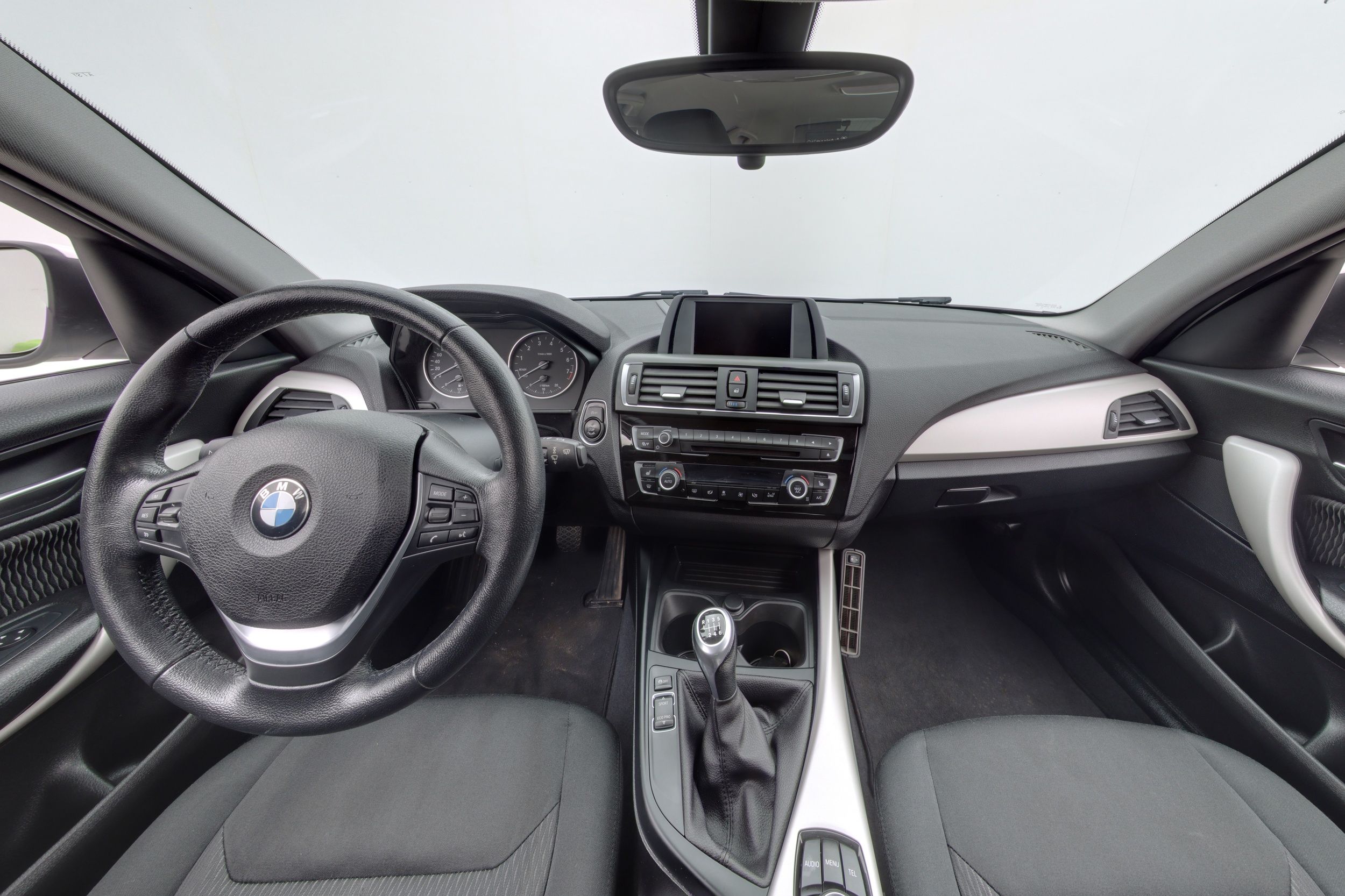 BMW 118 2016