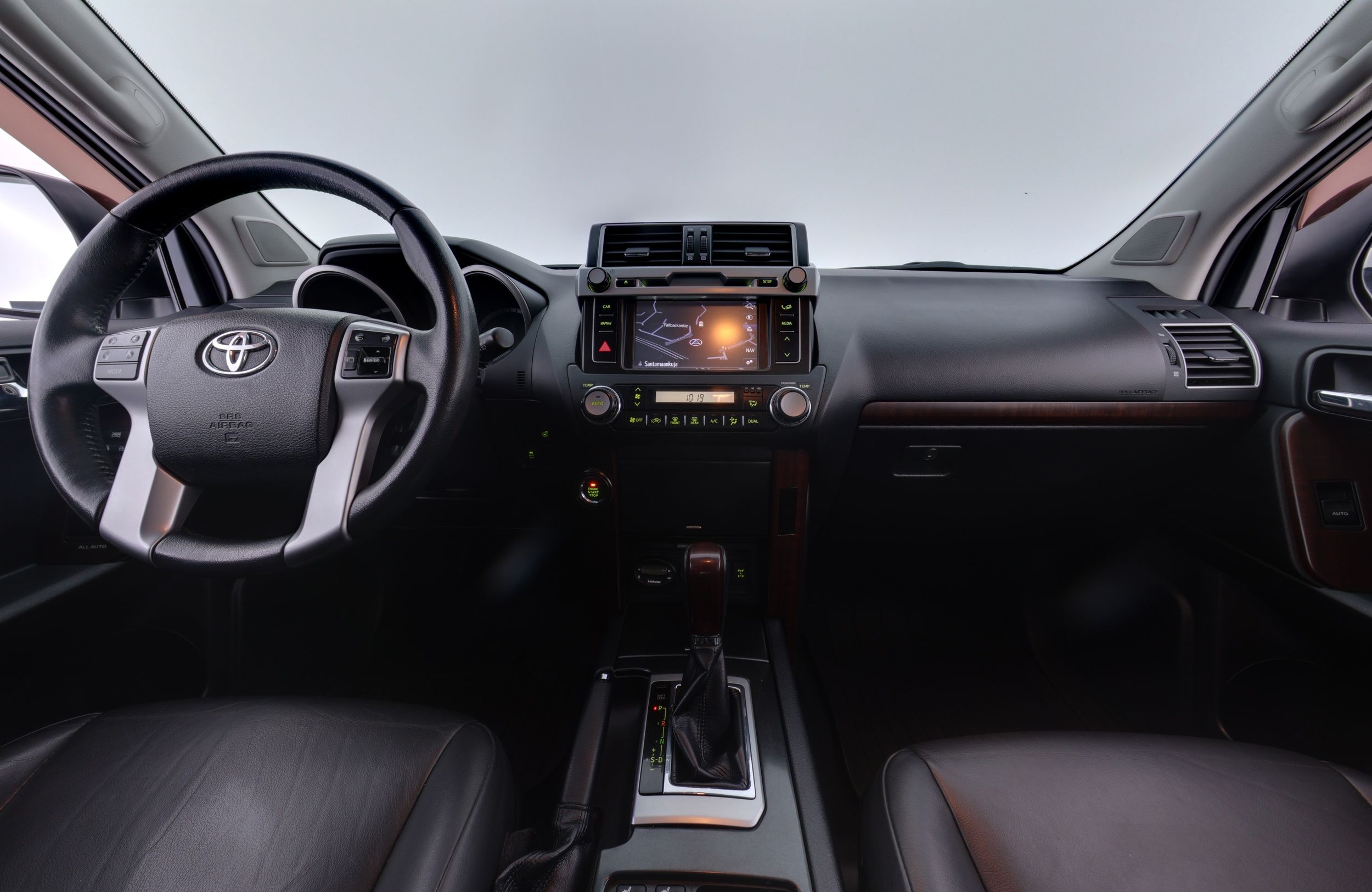 Toyota Land Cruiser 2015