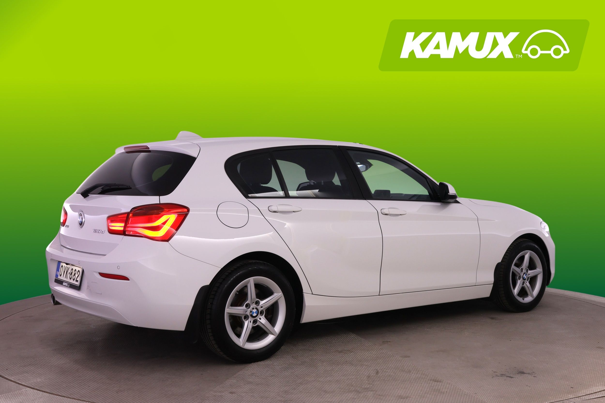 BMW 120 2016