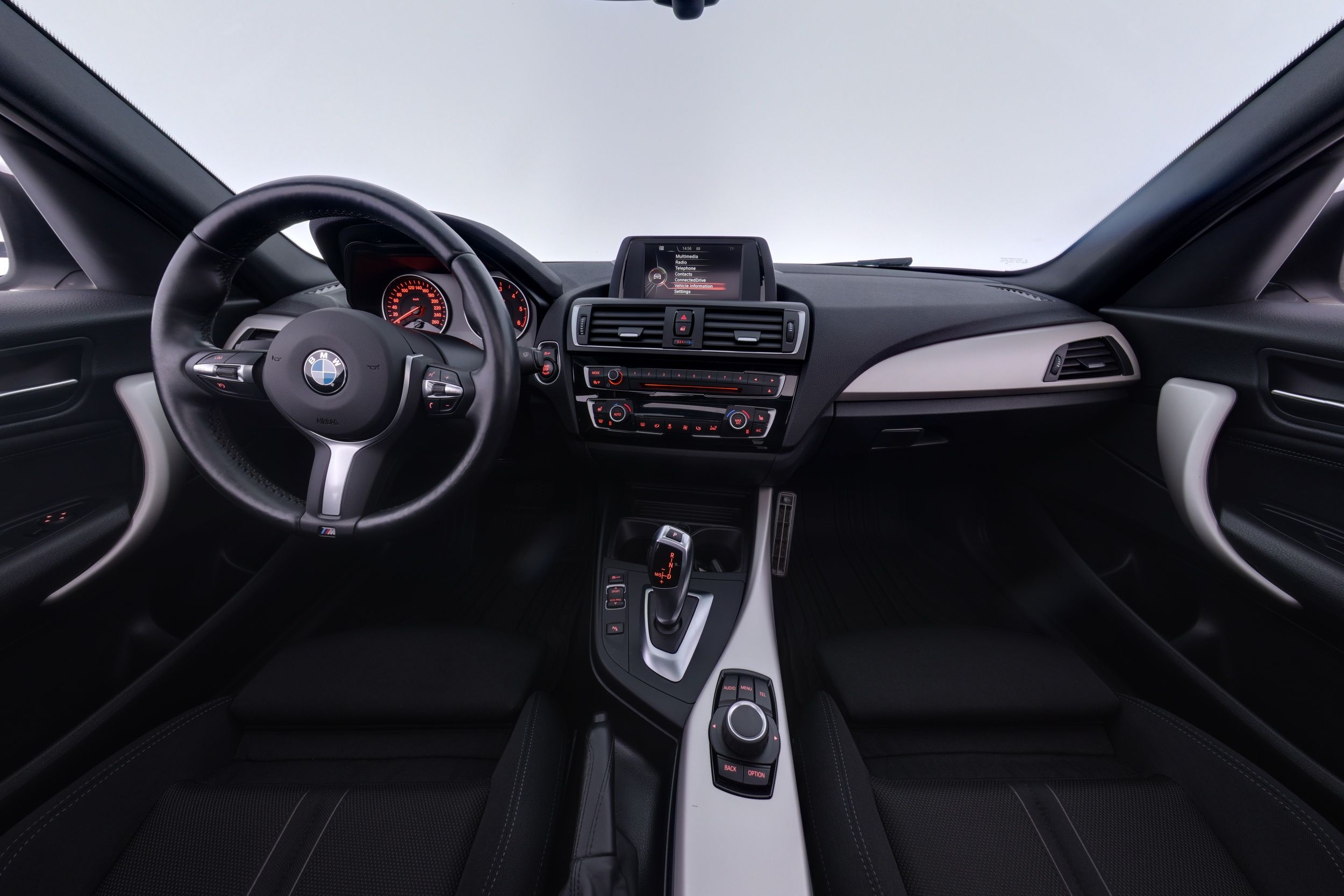 BMW 120 2016