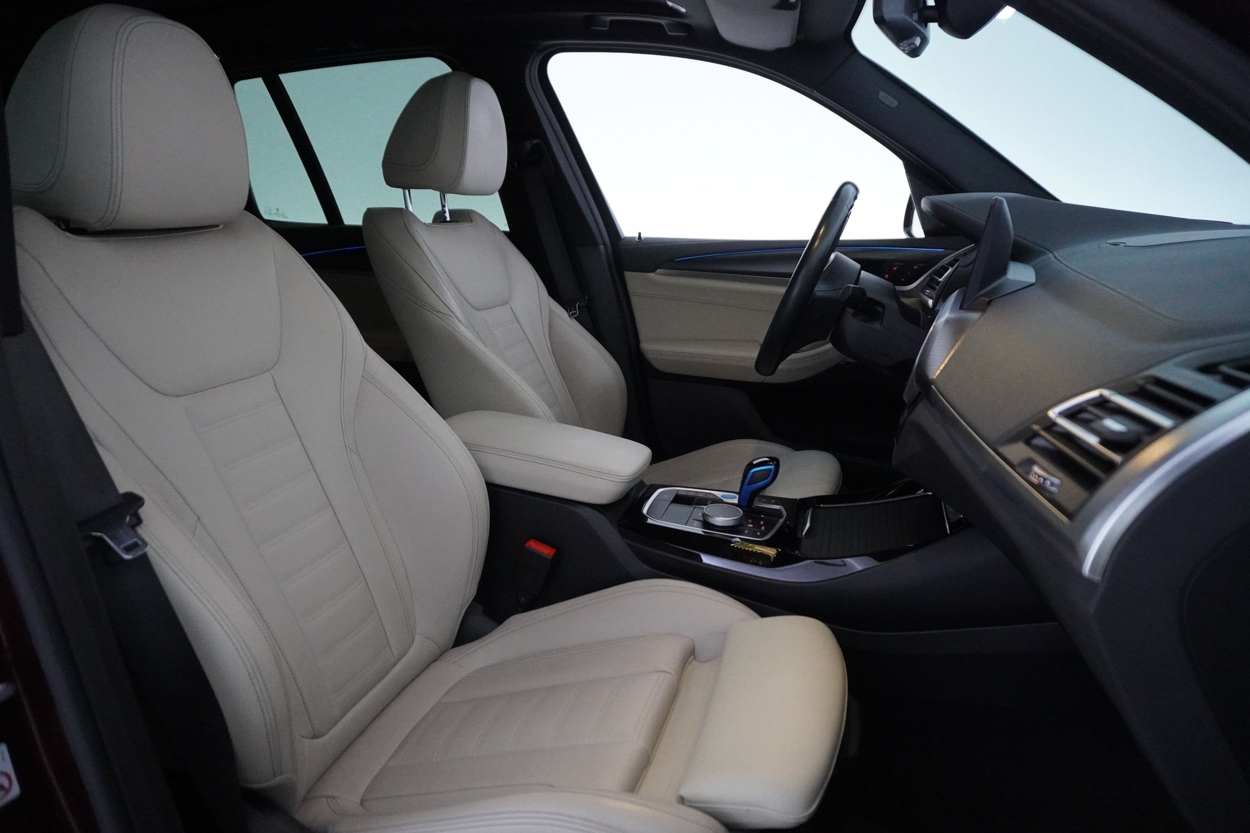 BMW iX3 2023