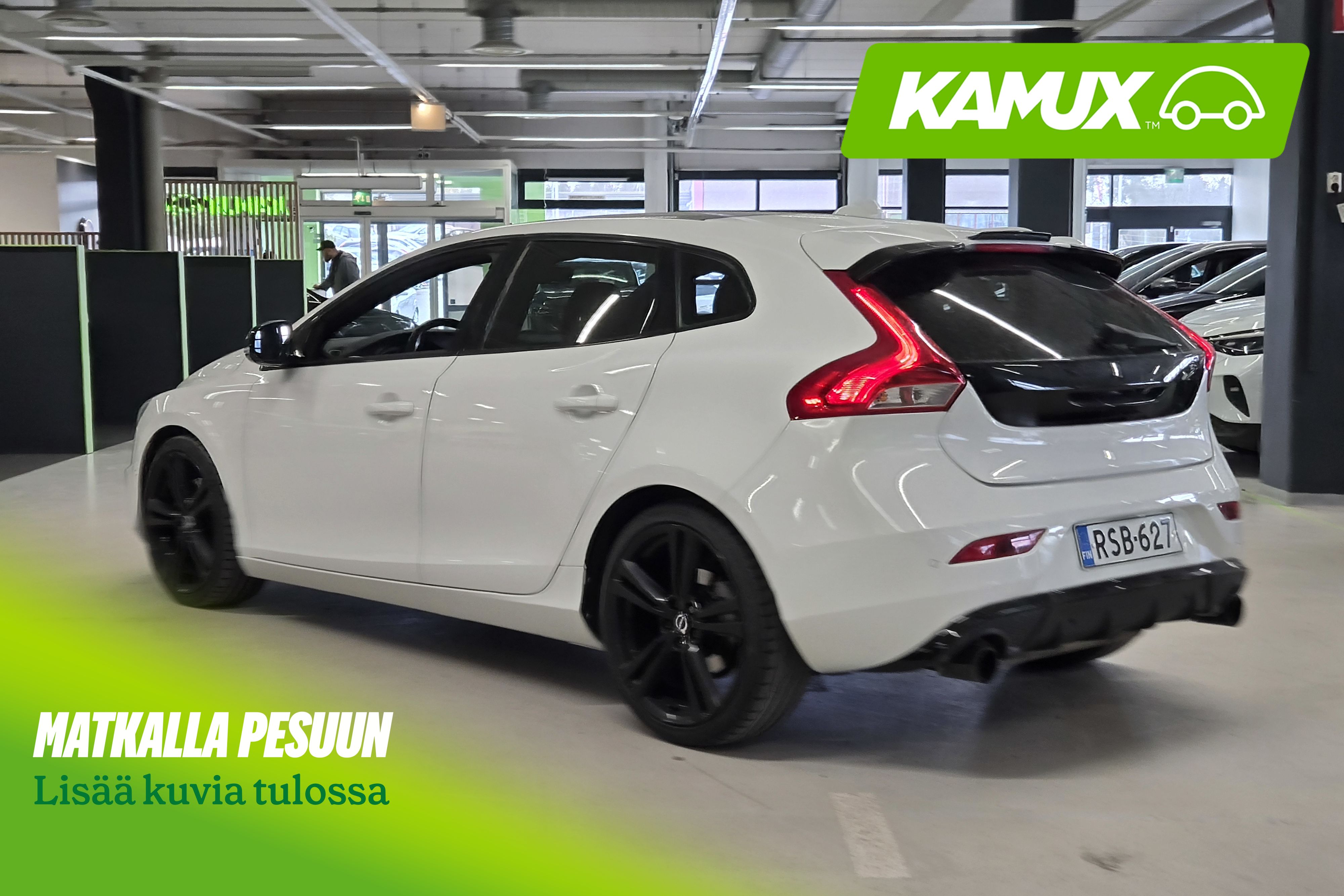 Volvo V40 2015