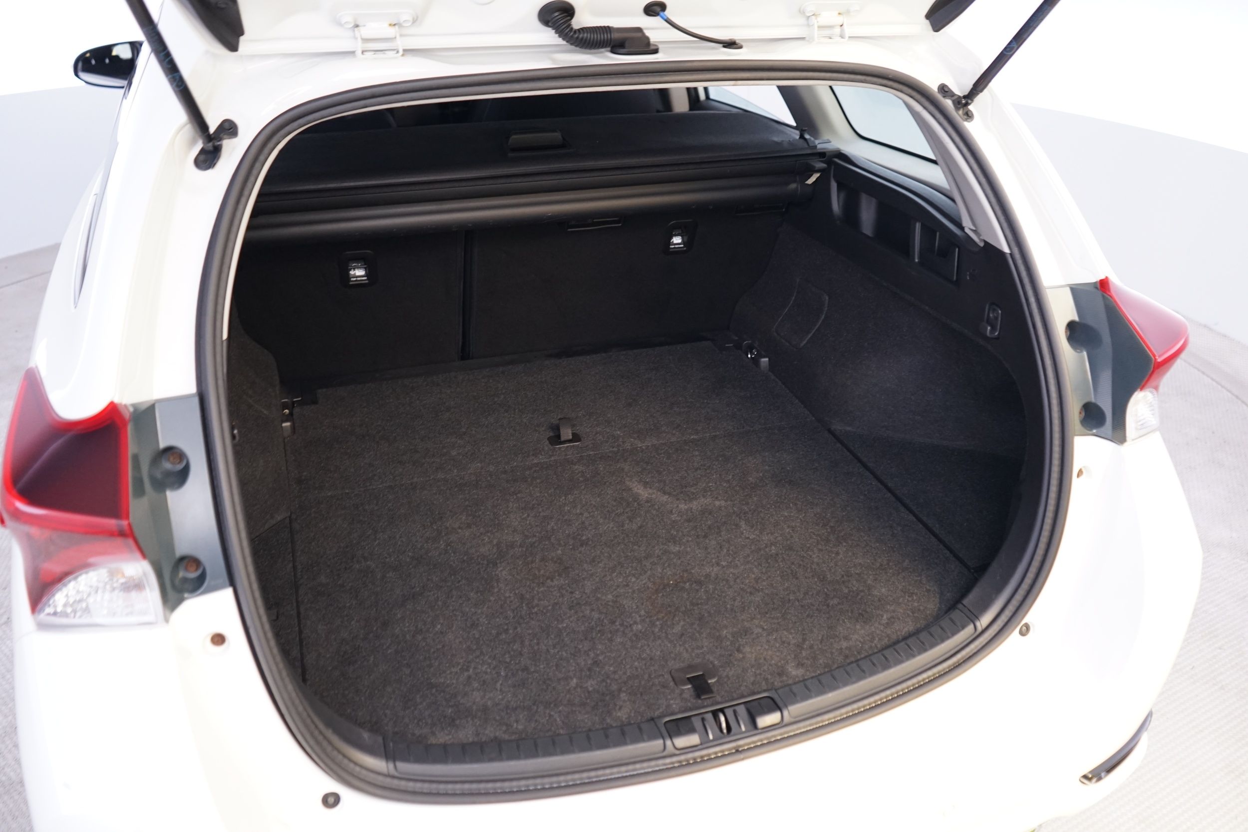 Toyota Auris 2016