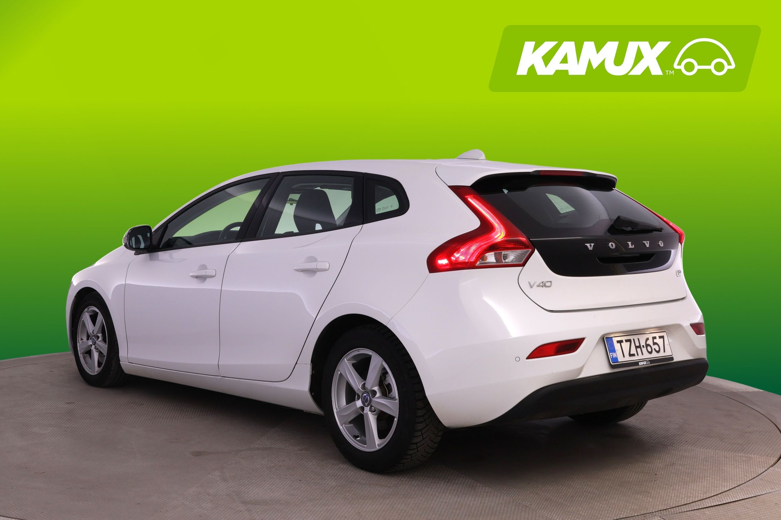 Volvo V40 2014