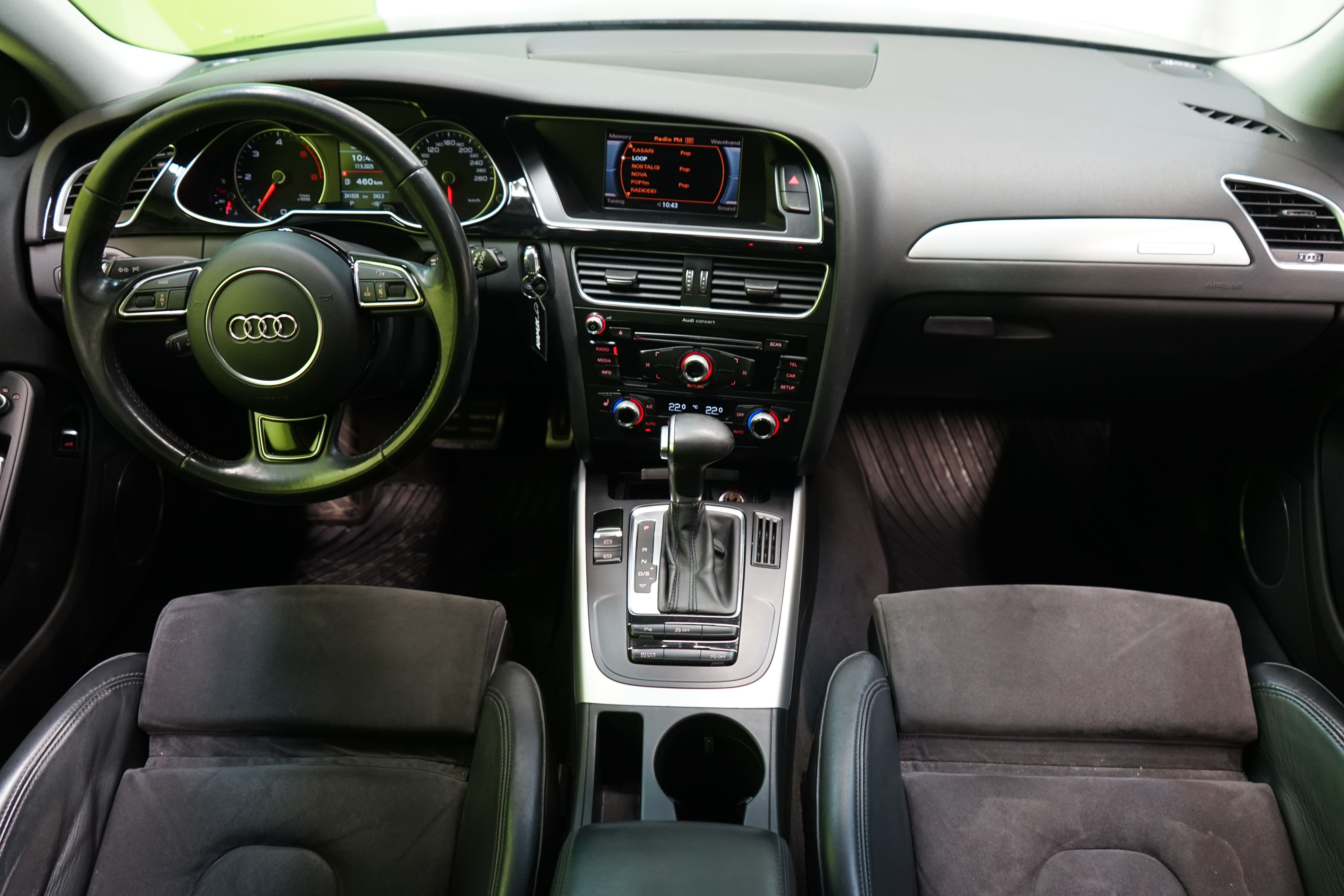Audi A4 Allroad 2015