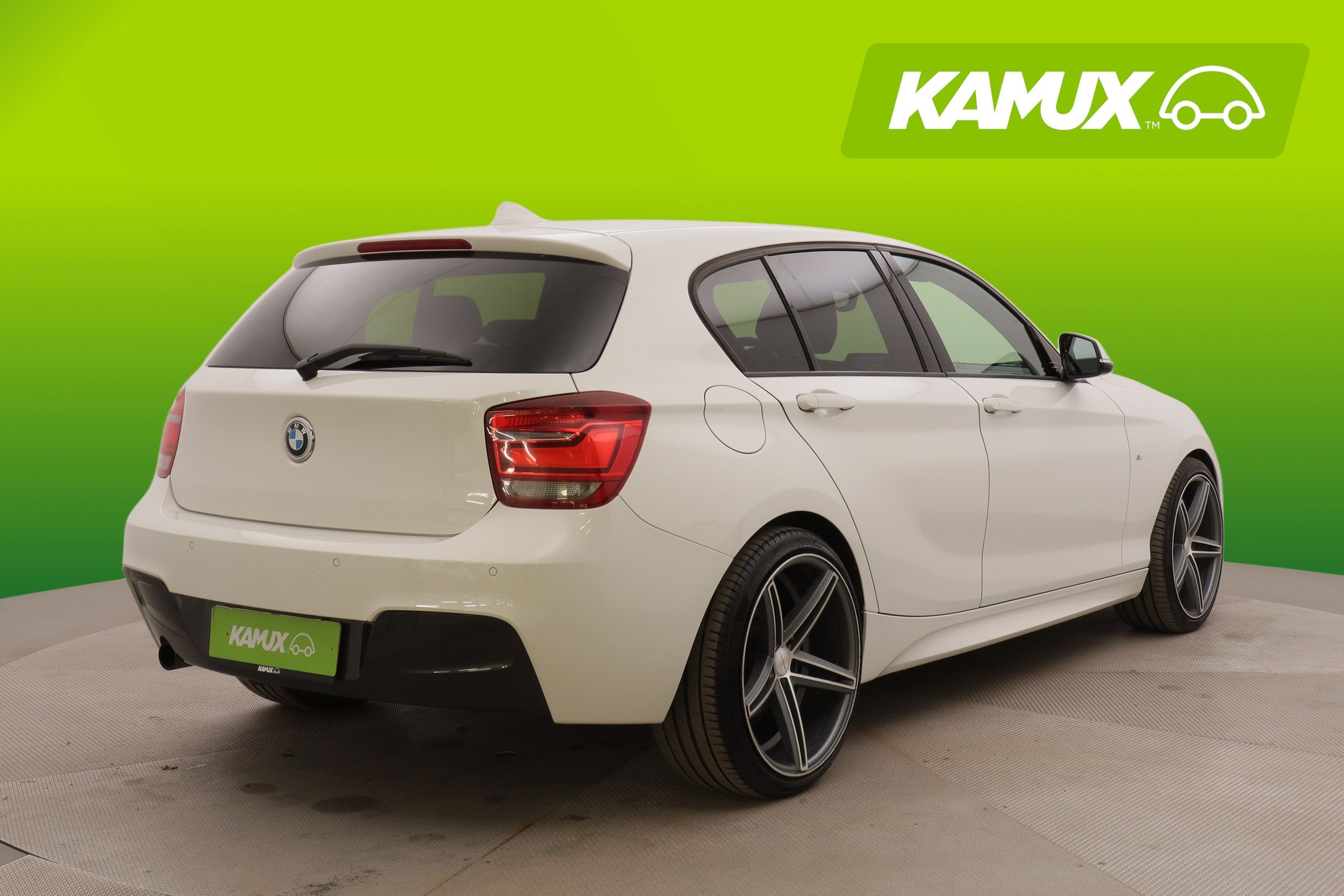 BMW 118 2015
