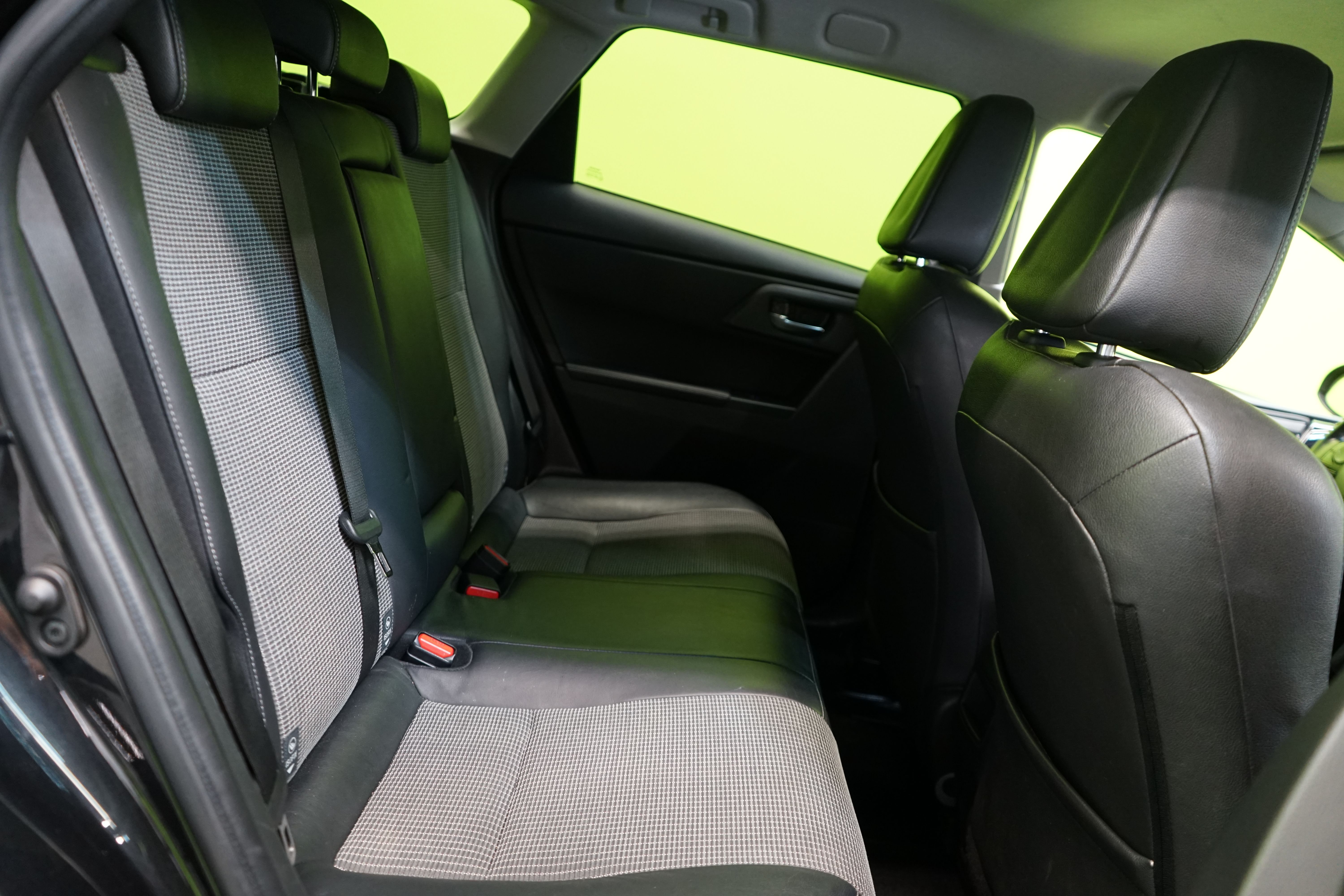 Toyota Auris 2016
