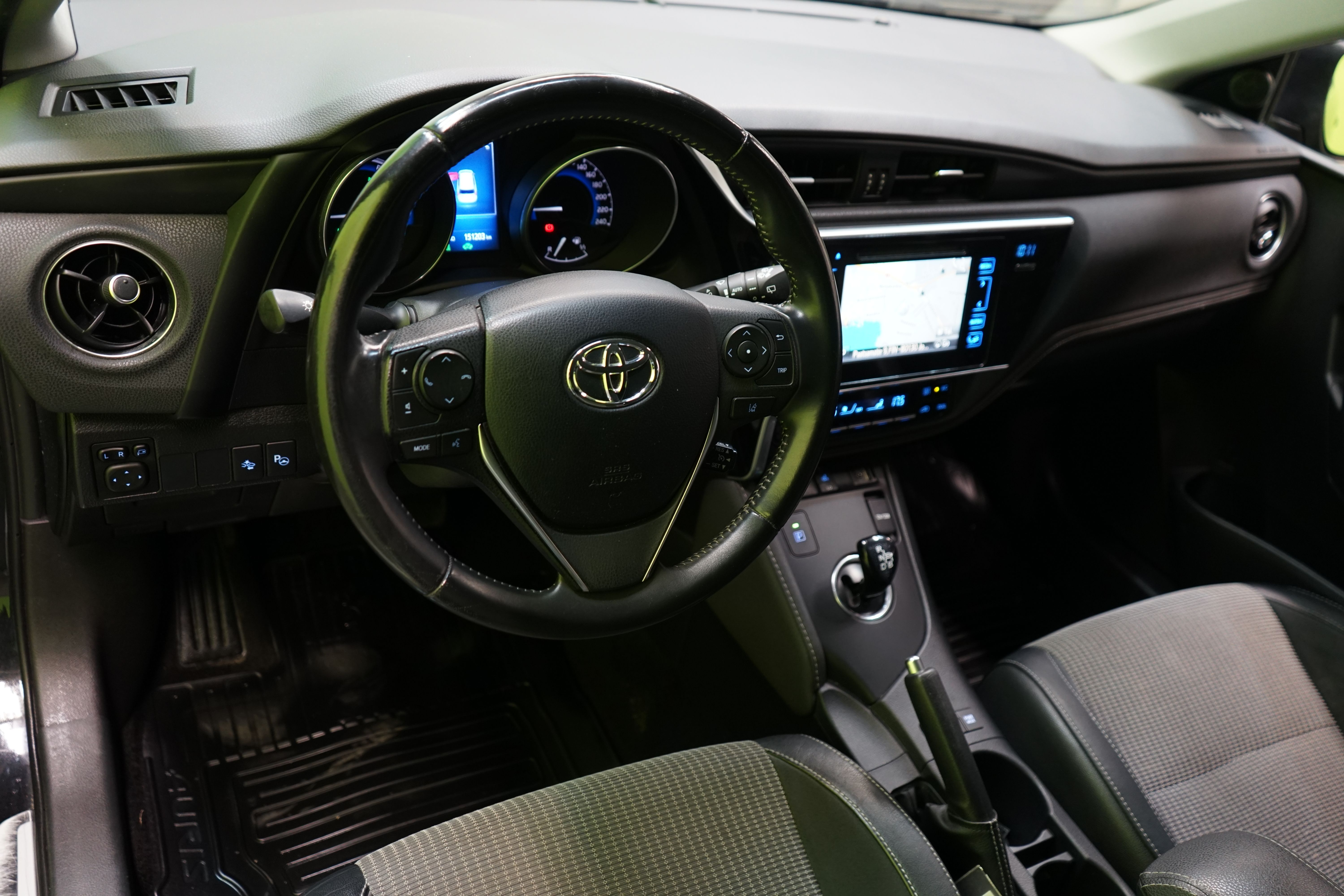 Toyota Auris 2016