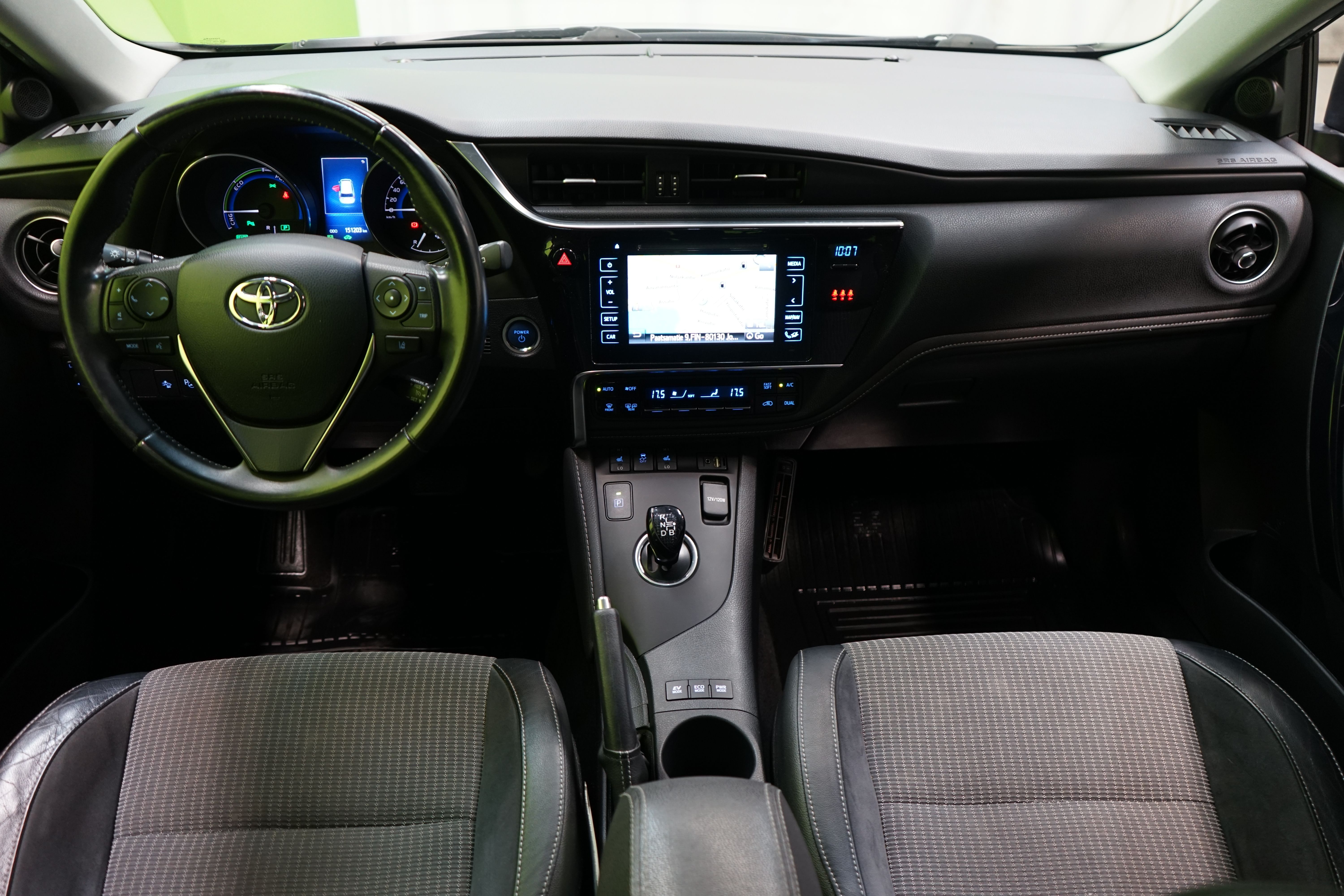Toyota Auris 2016
