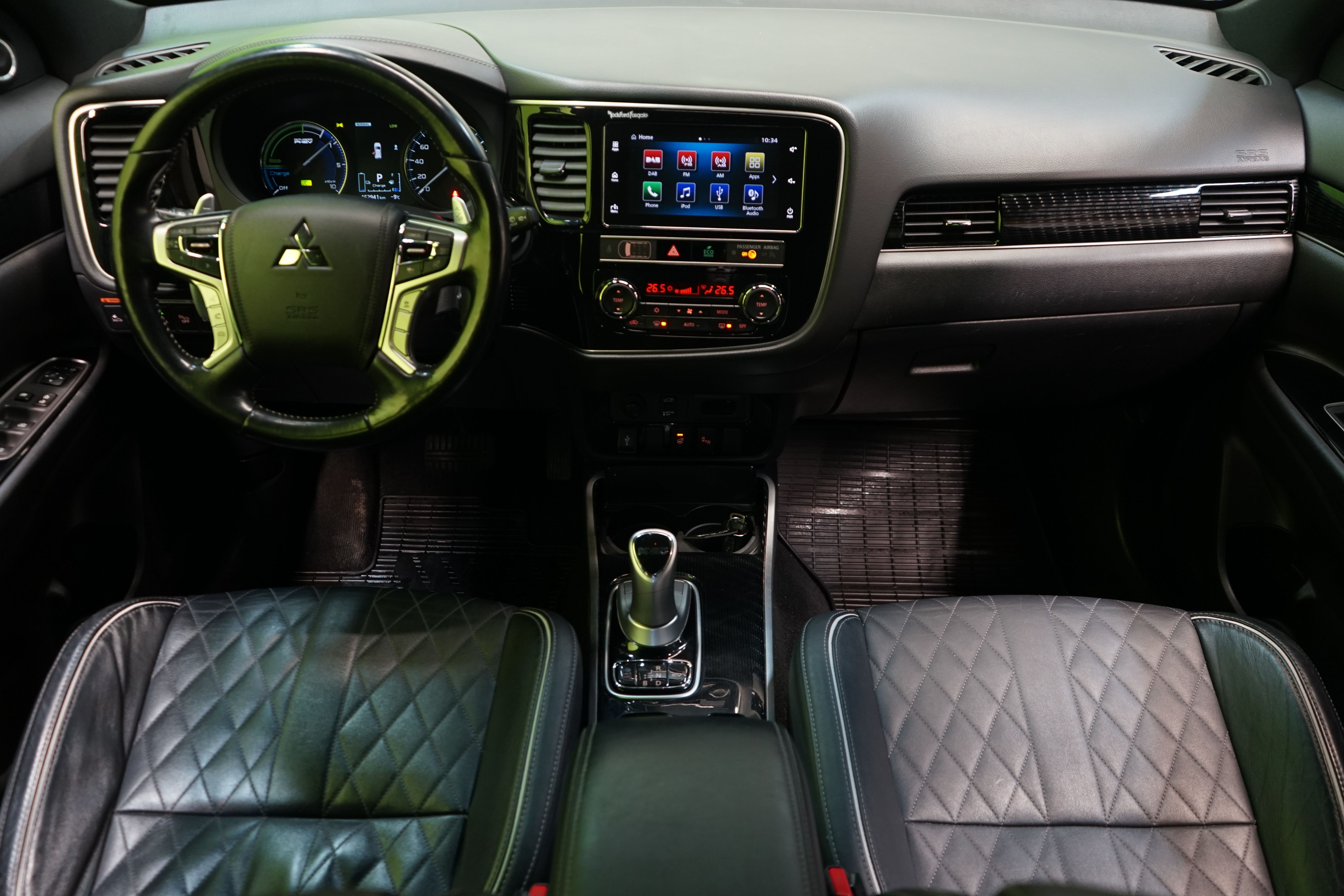 Mitsubishi Outlander PHEV 2019