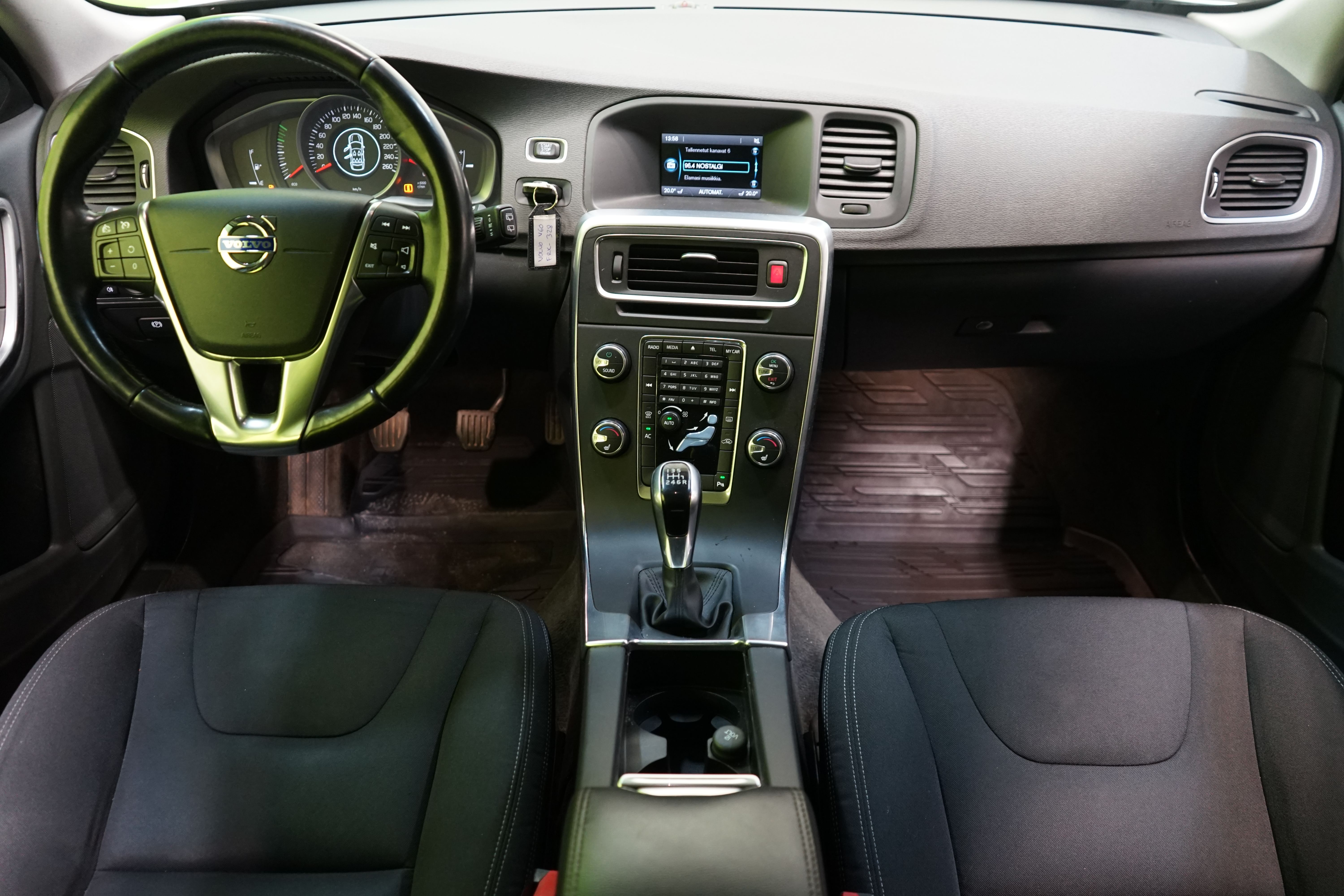 Volvo V60 2017