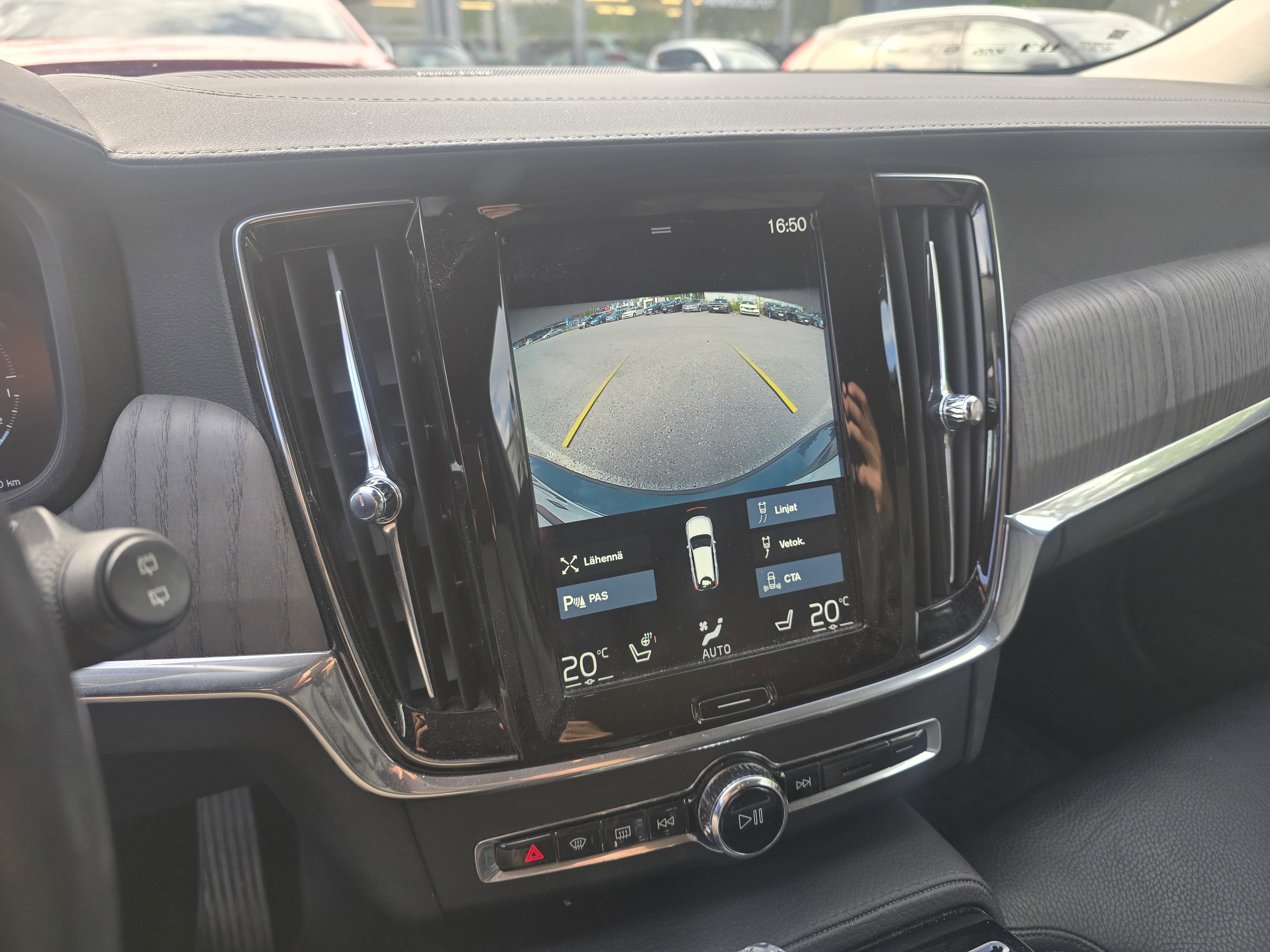 Volvo V90 2021