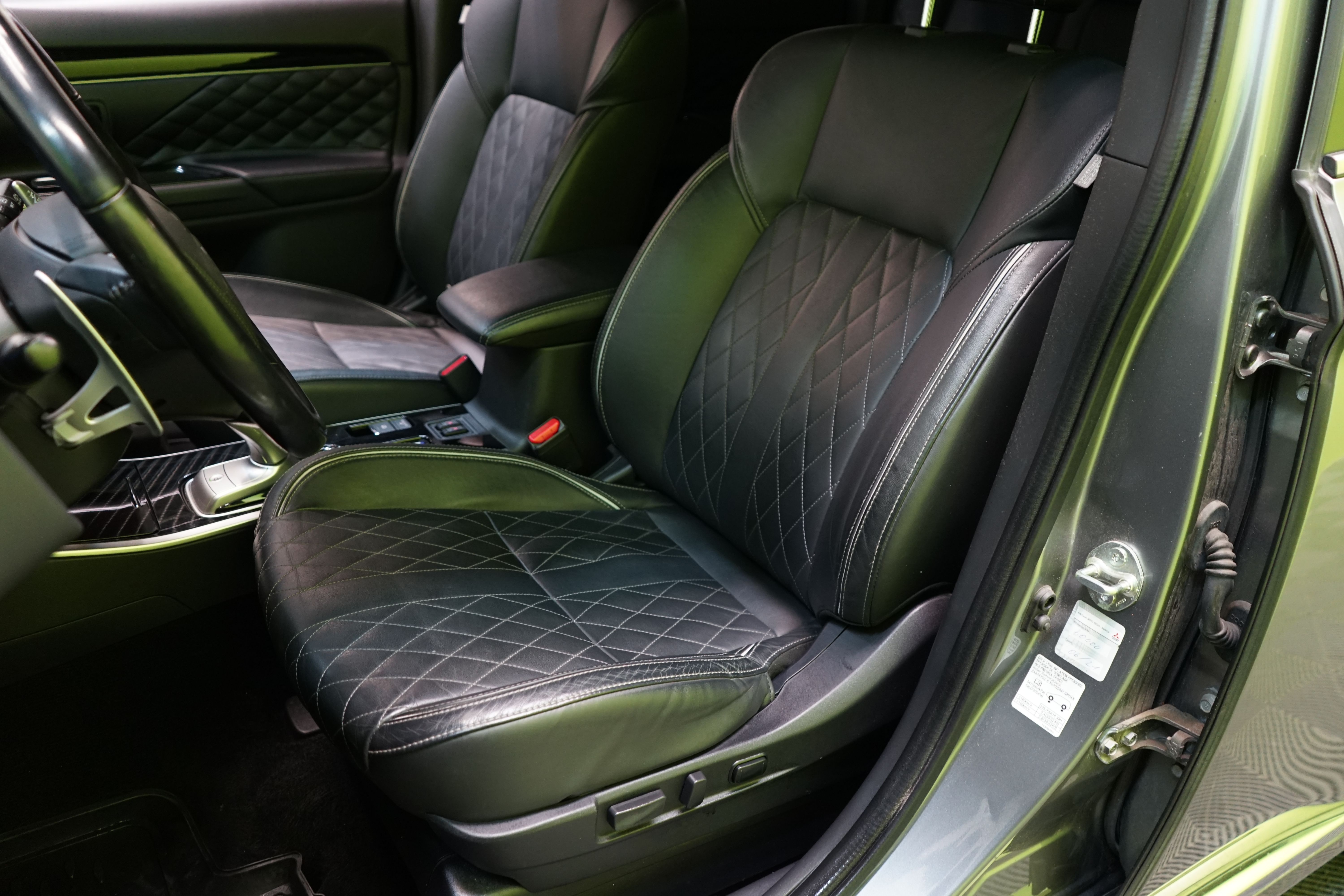 Mitsubishi Outlander PHEV 2020